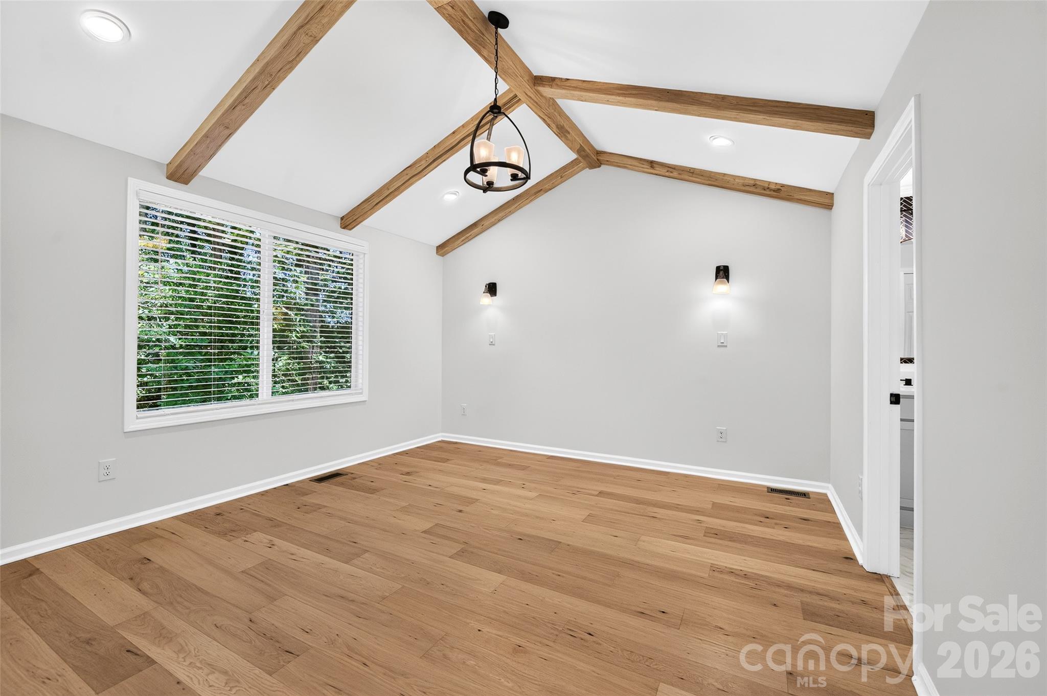 126 39th Avenue Court NW — Hickory