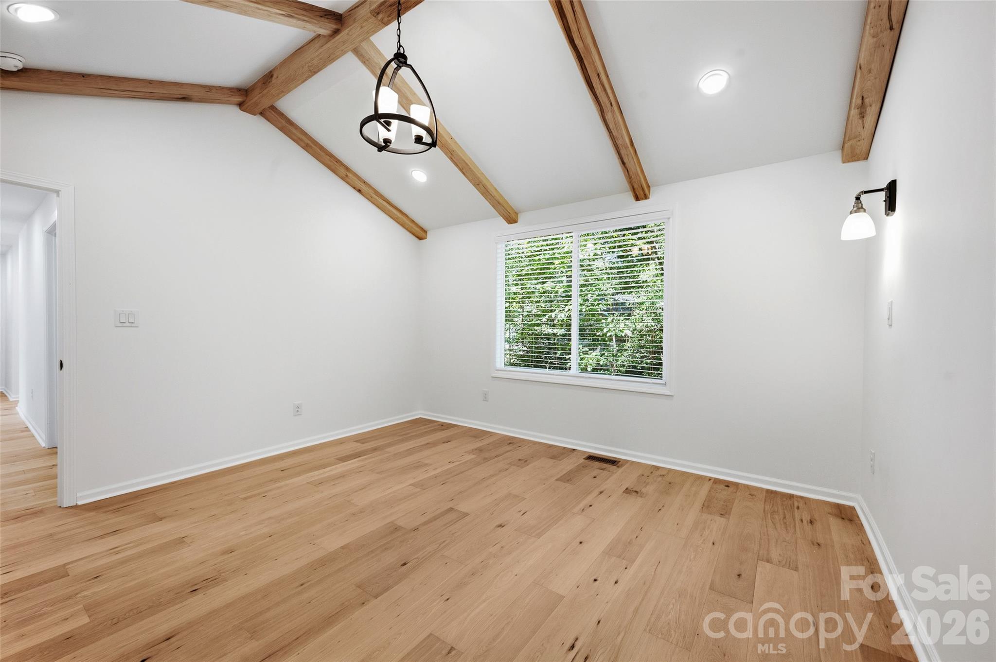 126 39th Avenue Court NW — Hickory