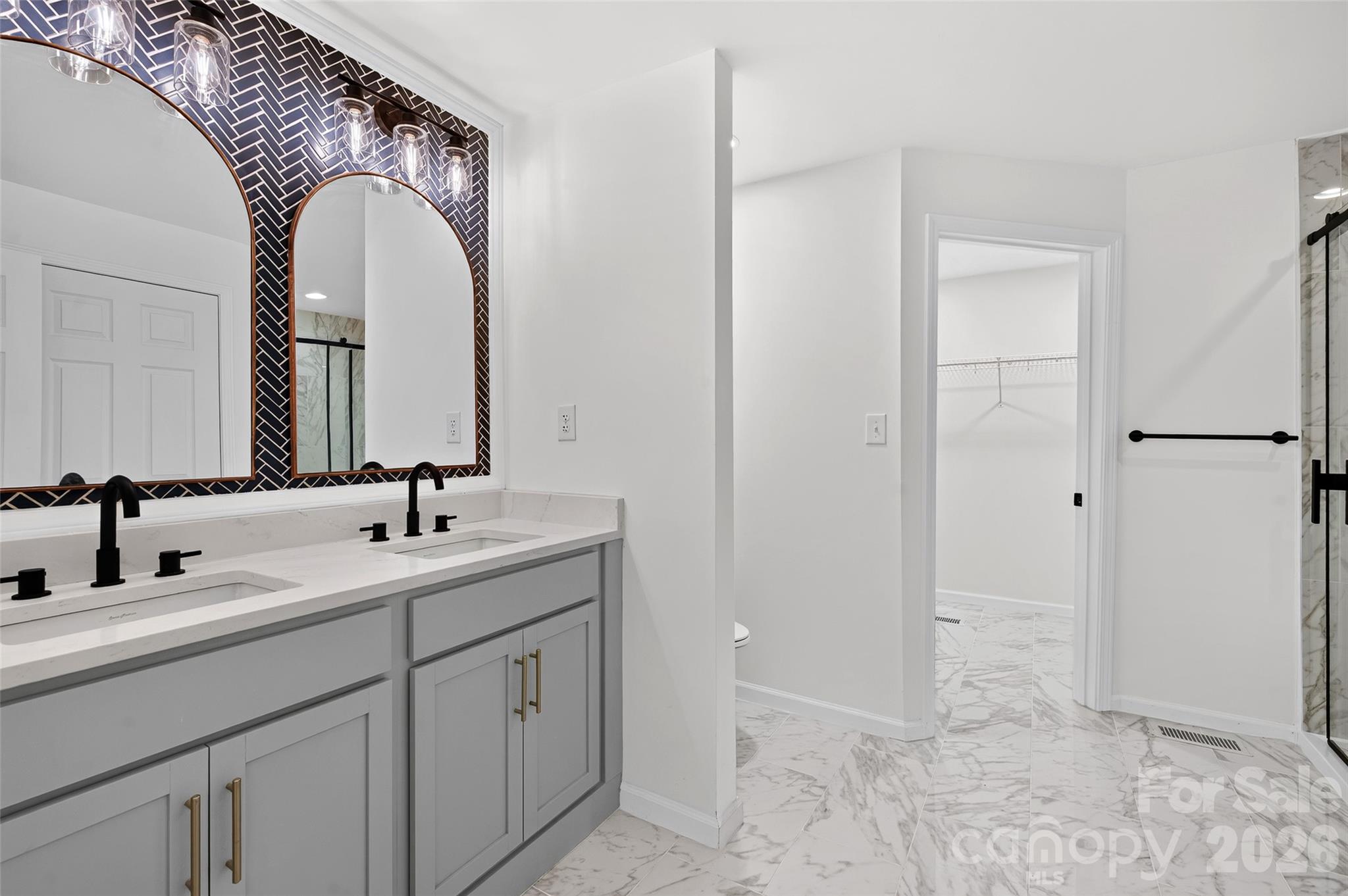 126 39th Avenue Court NW — Hickory
