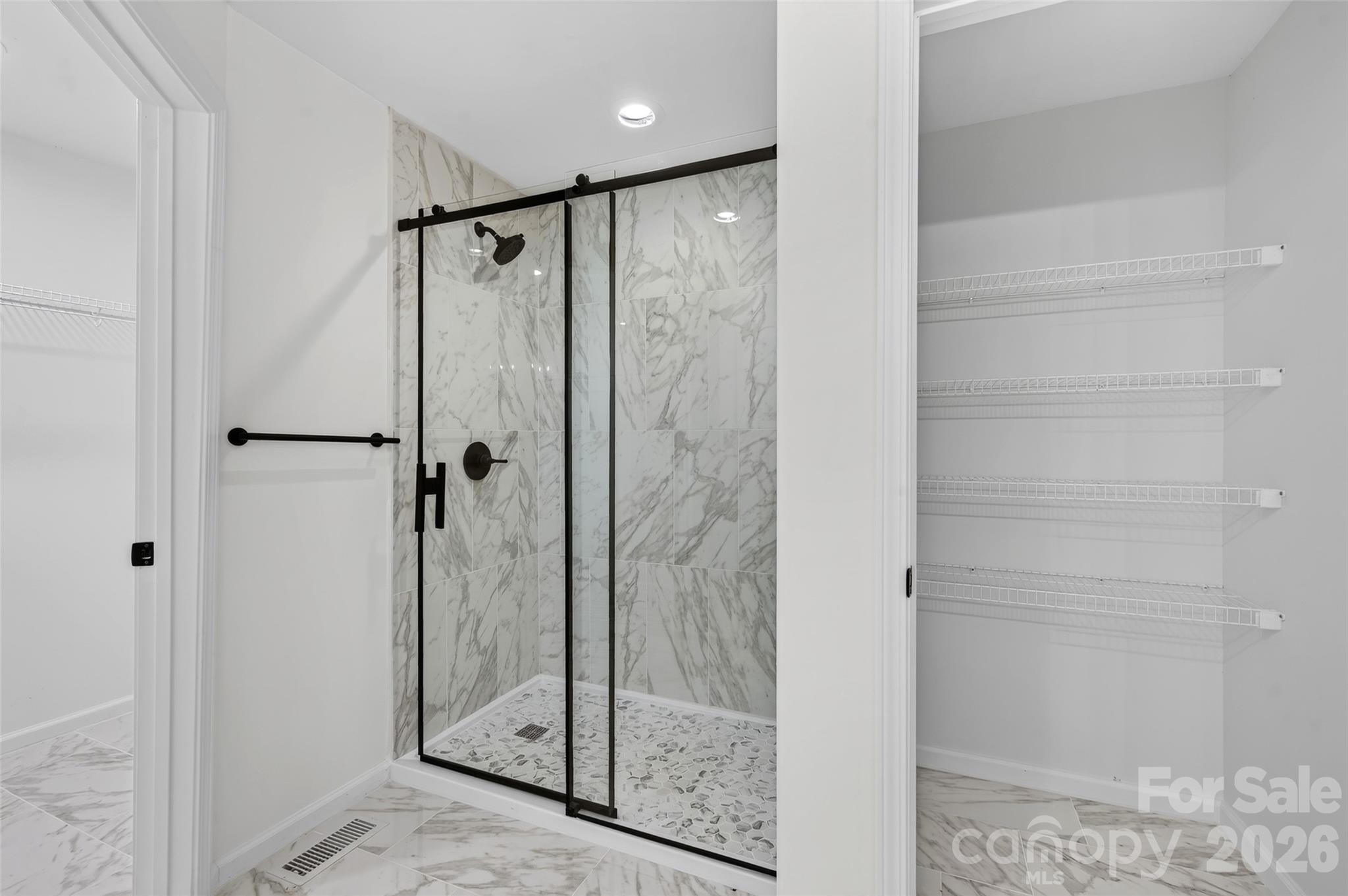126 39th Avenue Court NW — Hickory