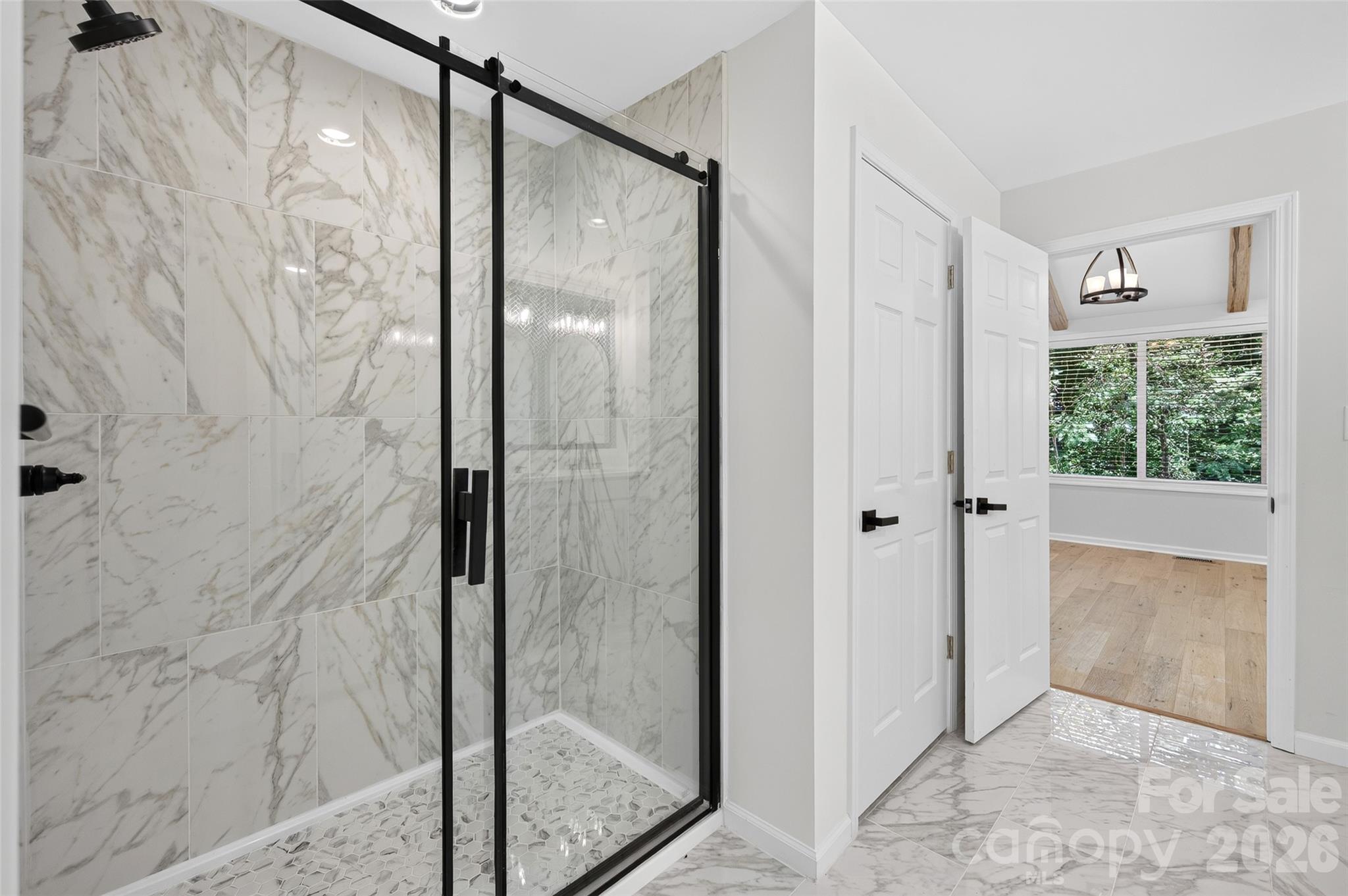 126 39th Avenue Court NW — Hickory