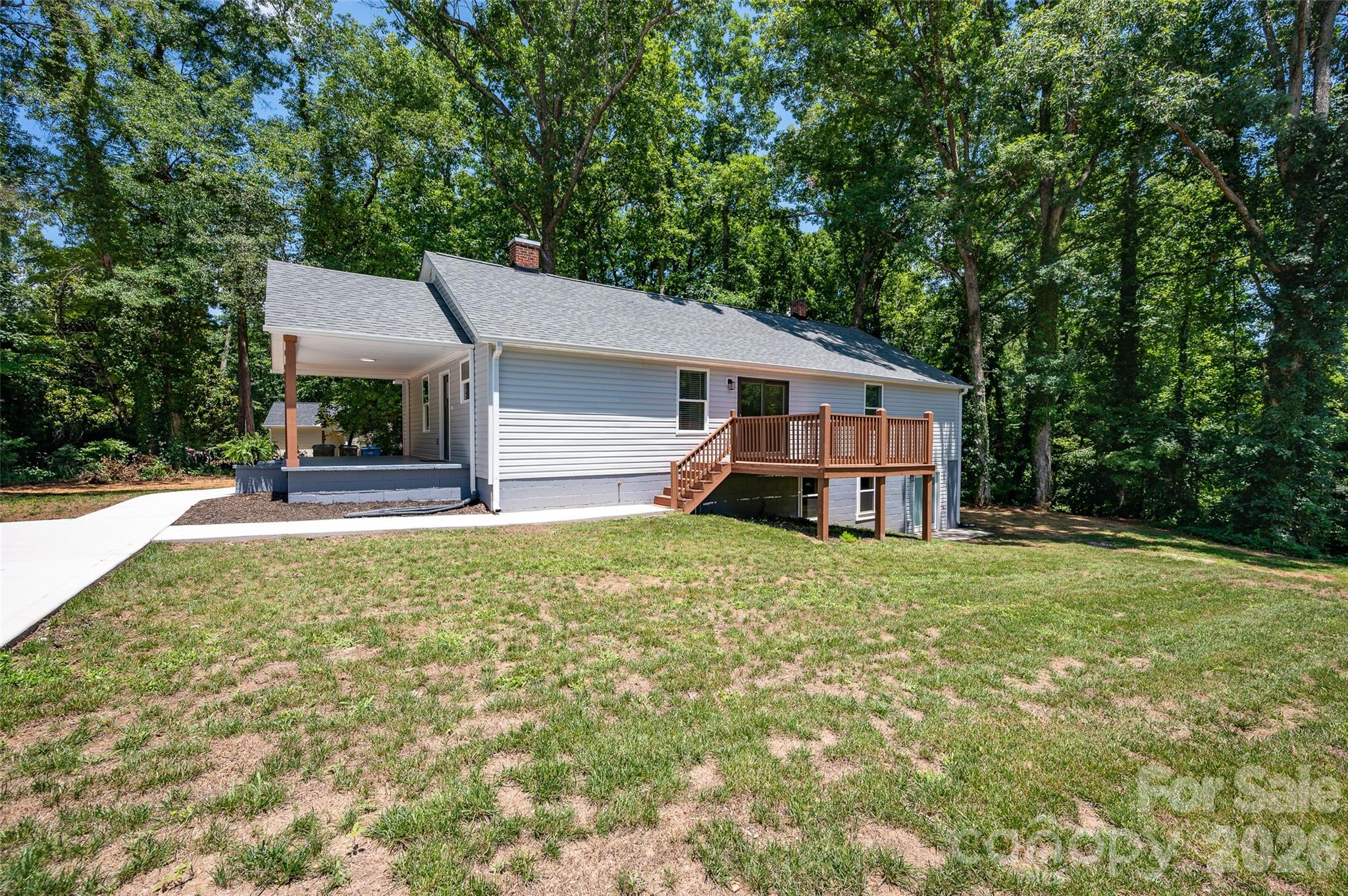 126 39th Avenue Court NW — Hickory