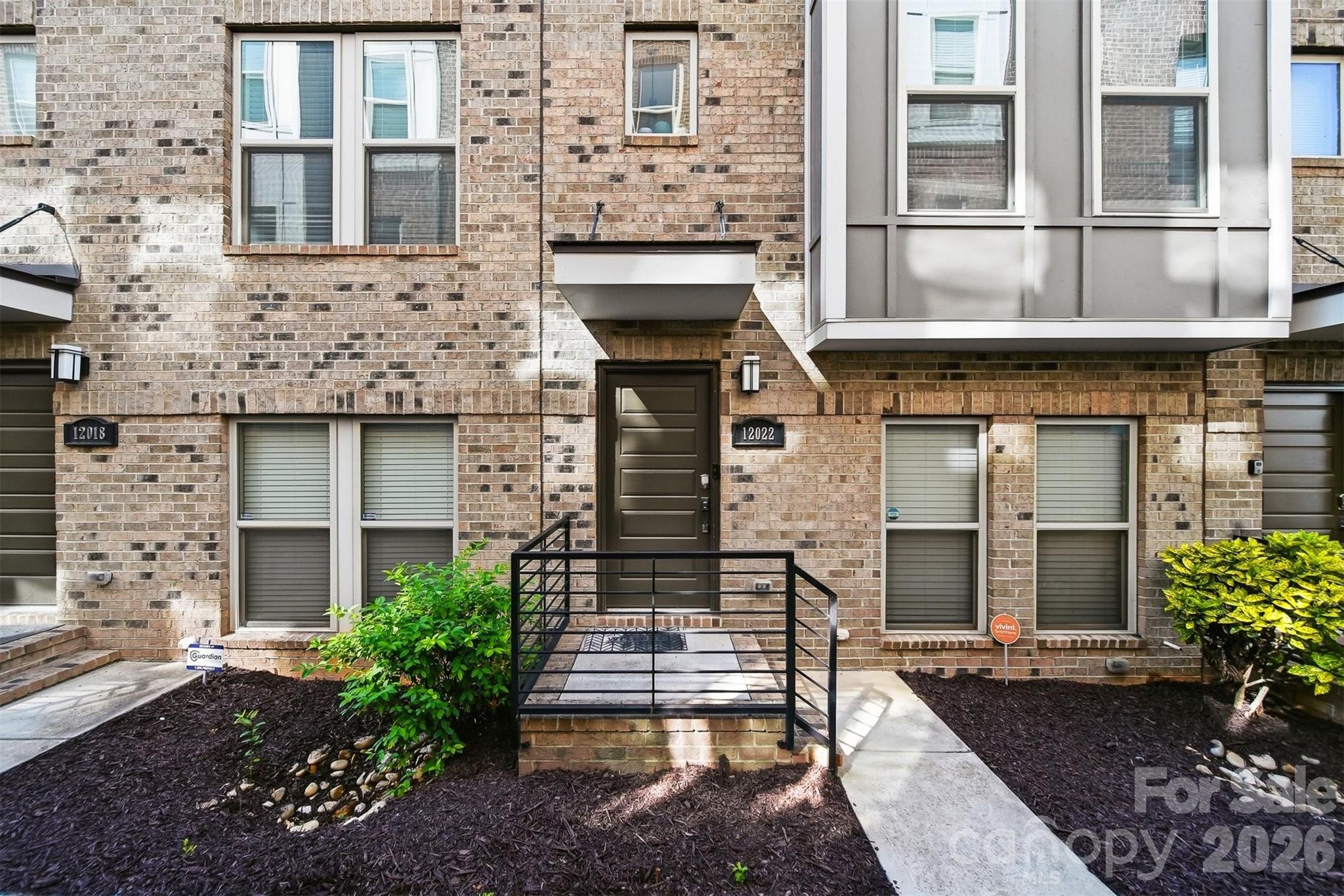 12022 Brooklyn Avenue — Charlotte