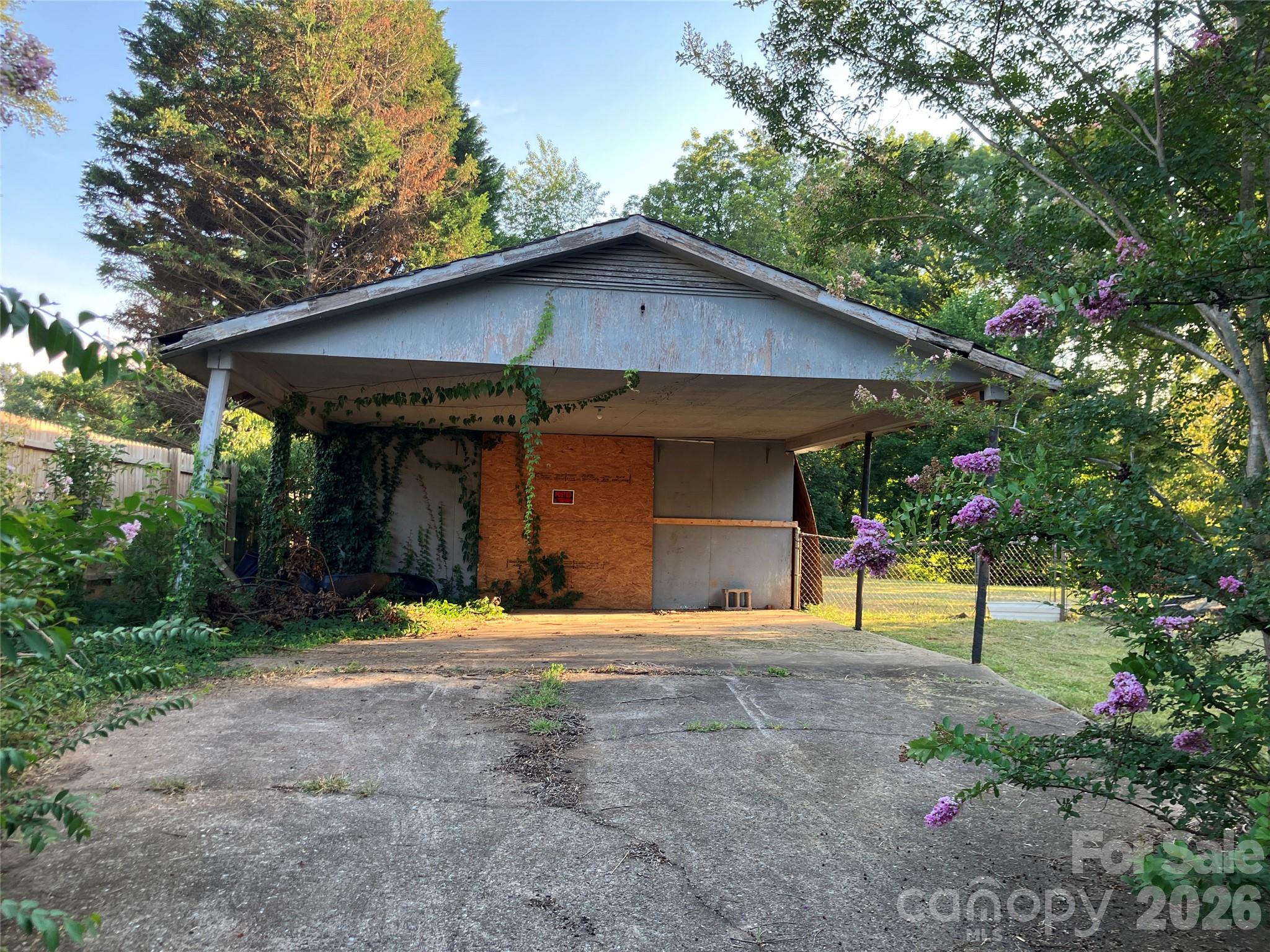 123 Dalehurst Drive — Forest City