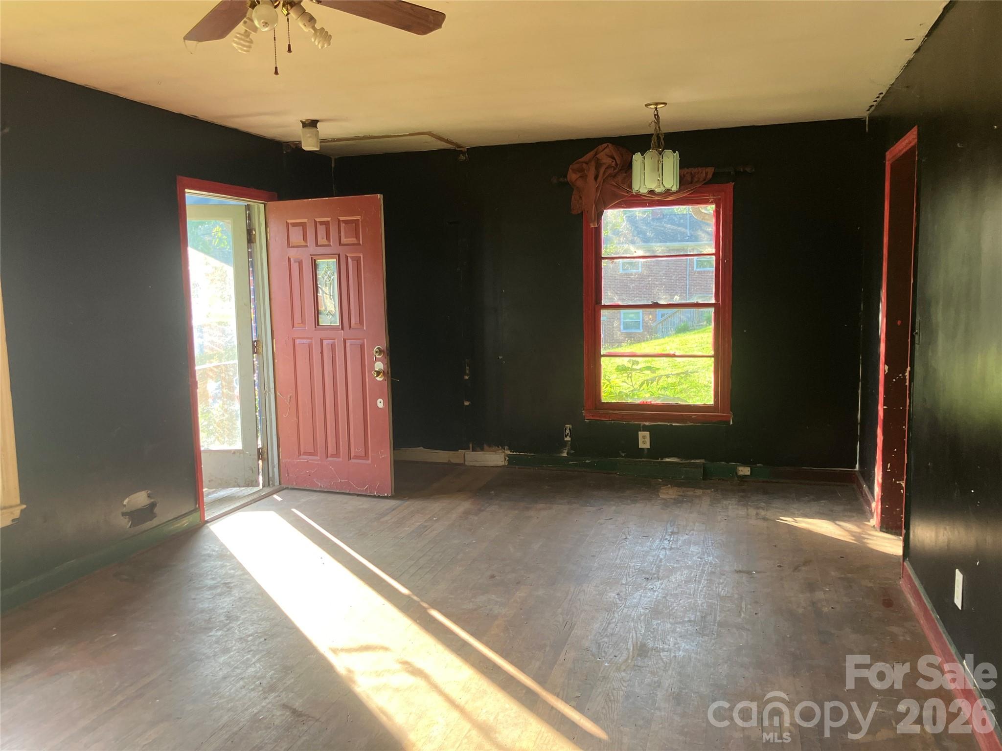123 Dalehurst Drive — Forest City