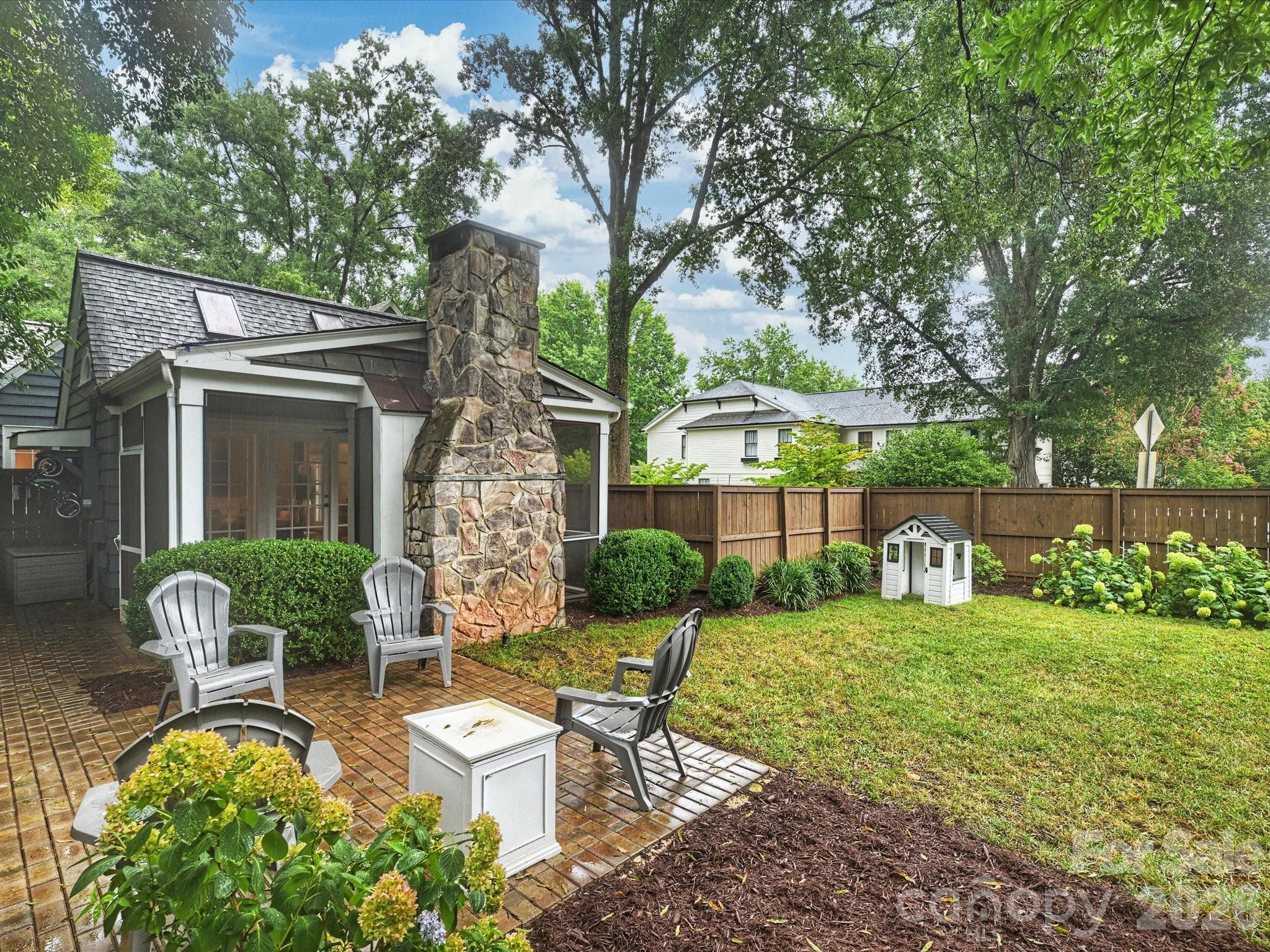 2320 Belvedere Avenue — Charlotte