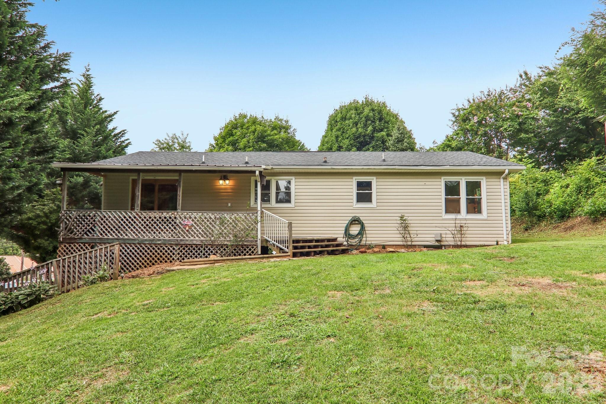 131 & 135 Boyd Avenue — Waynesville
