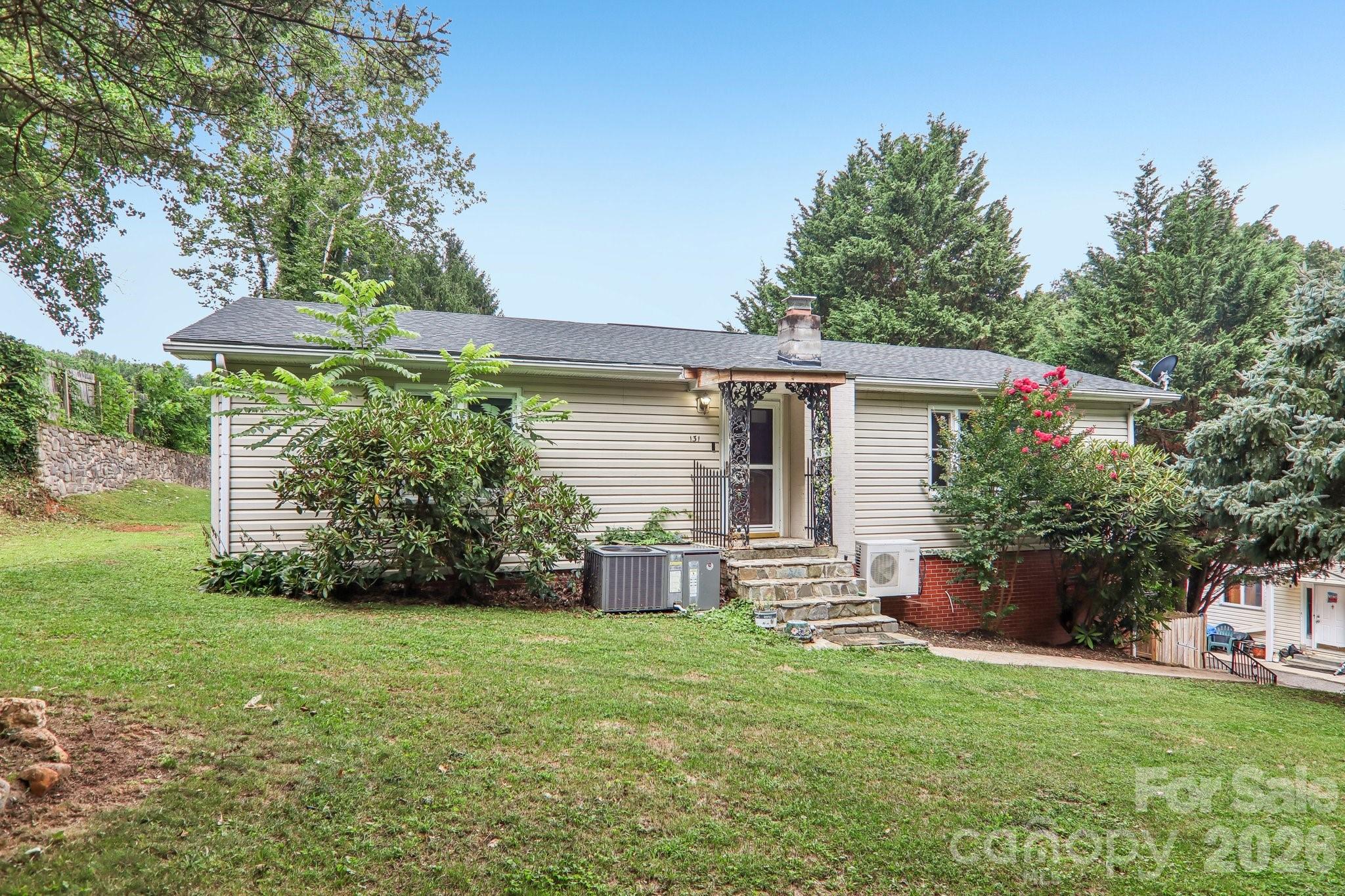 131 & 135 Boyd Avenue — Waynesville