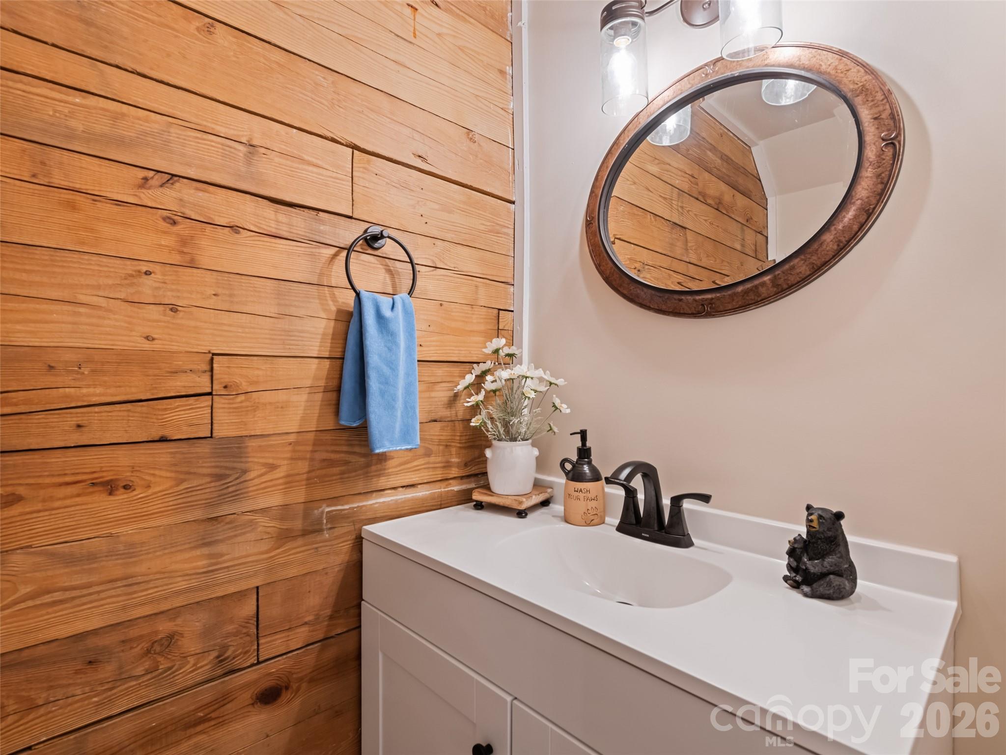 30 Katydid Lane — Maggie Valley