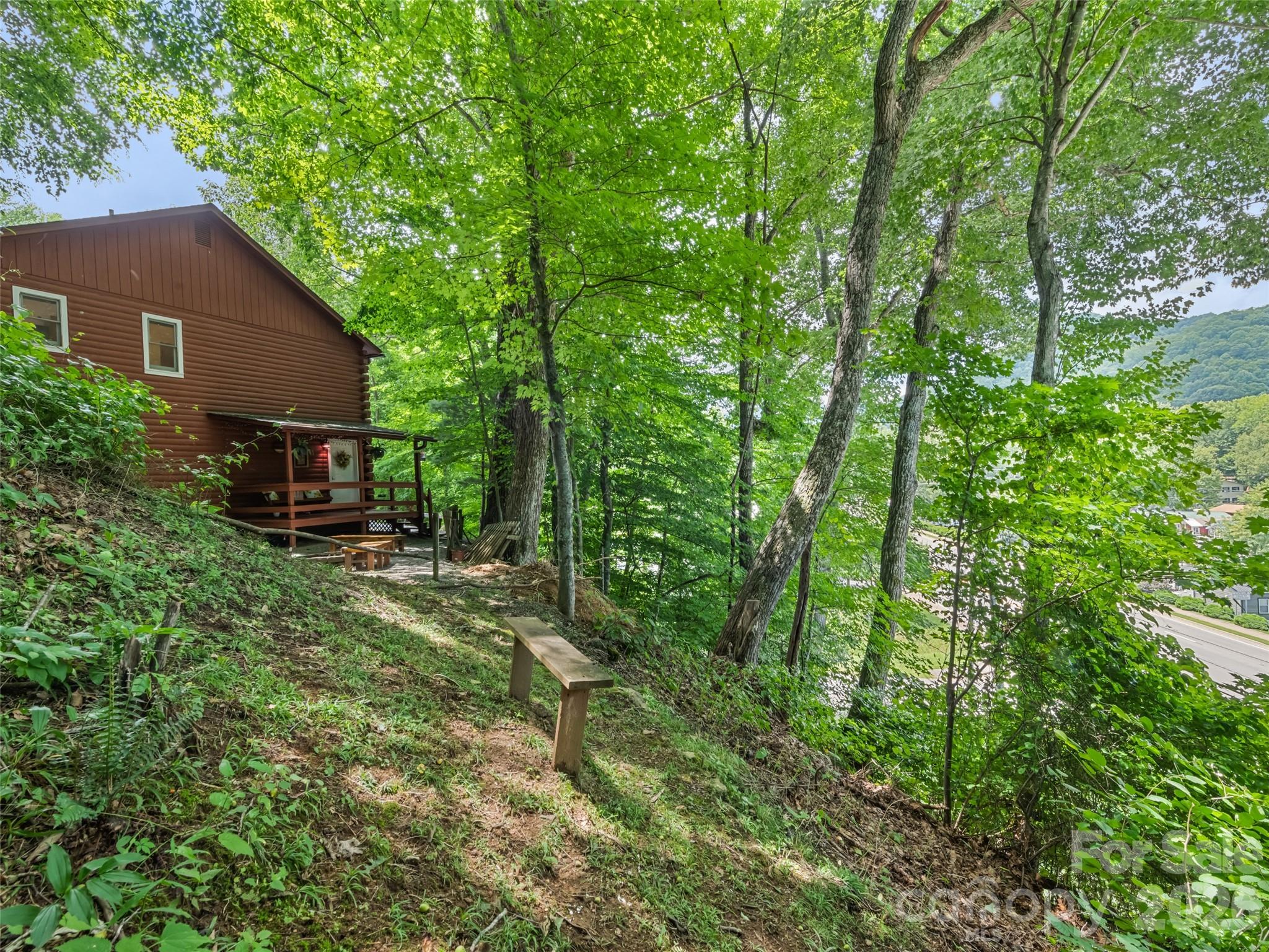 30 Katydid Lane — Maggie Valley