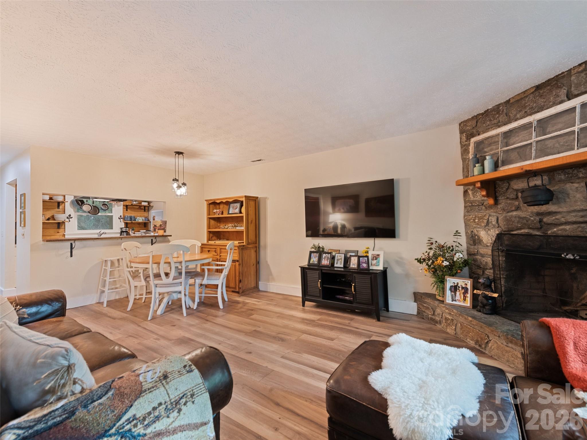 30 Katydid Lane — Maggie Valley