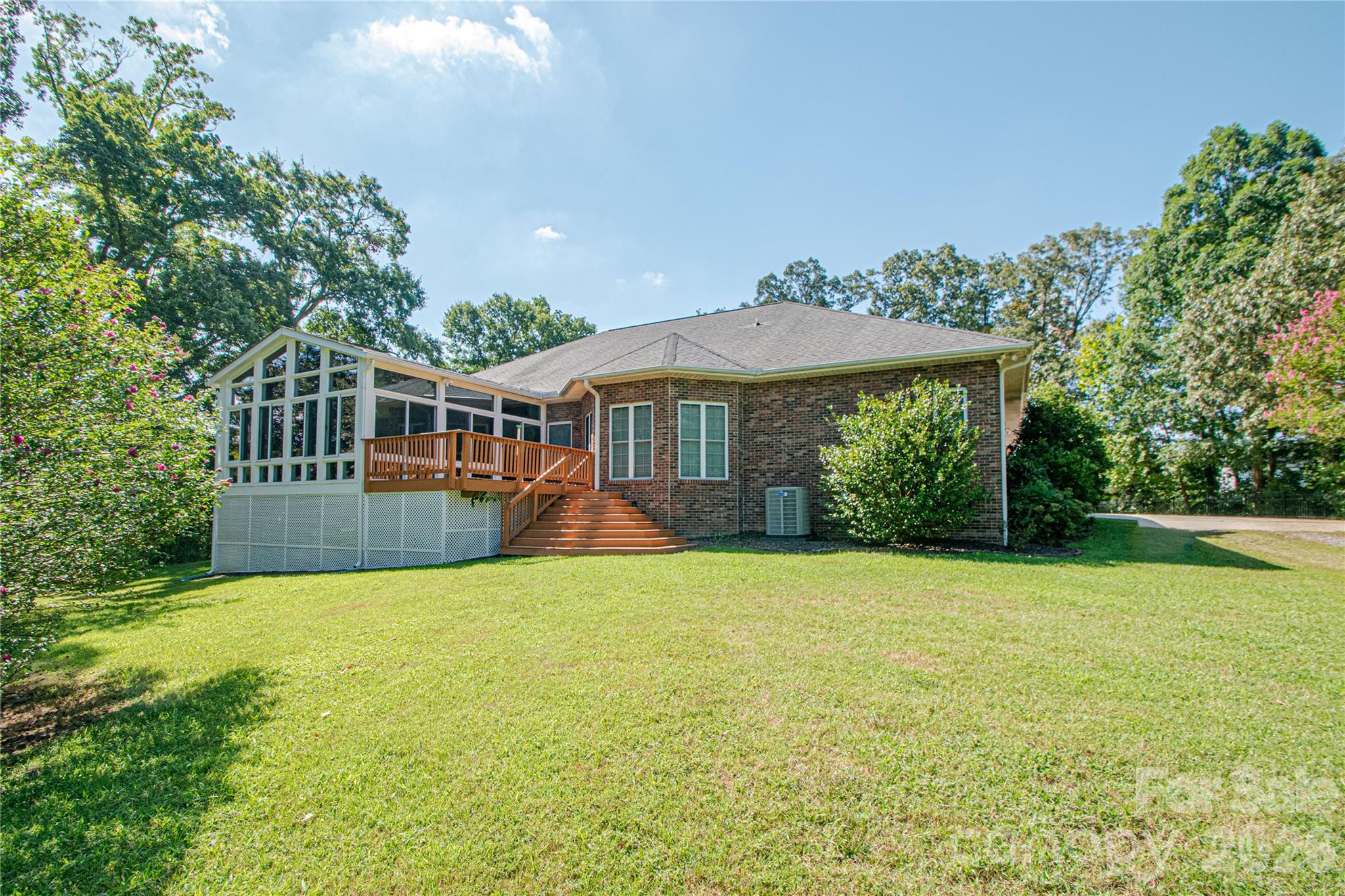 10510 Harrisburg Road — Fort Mill