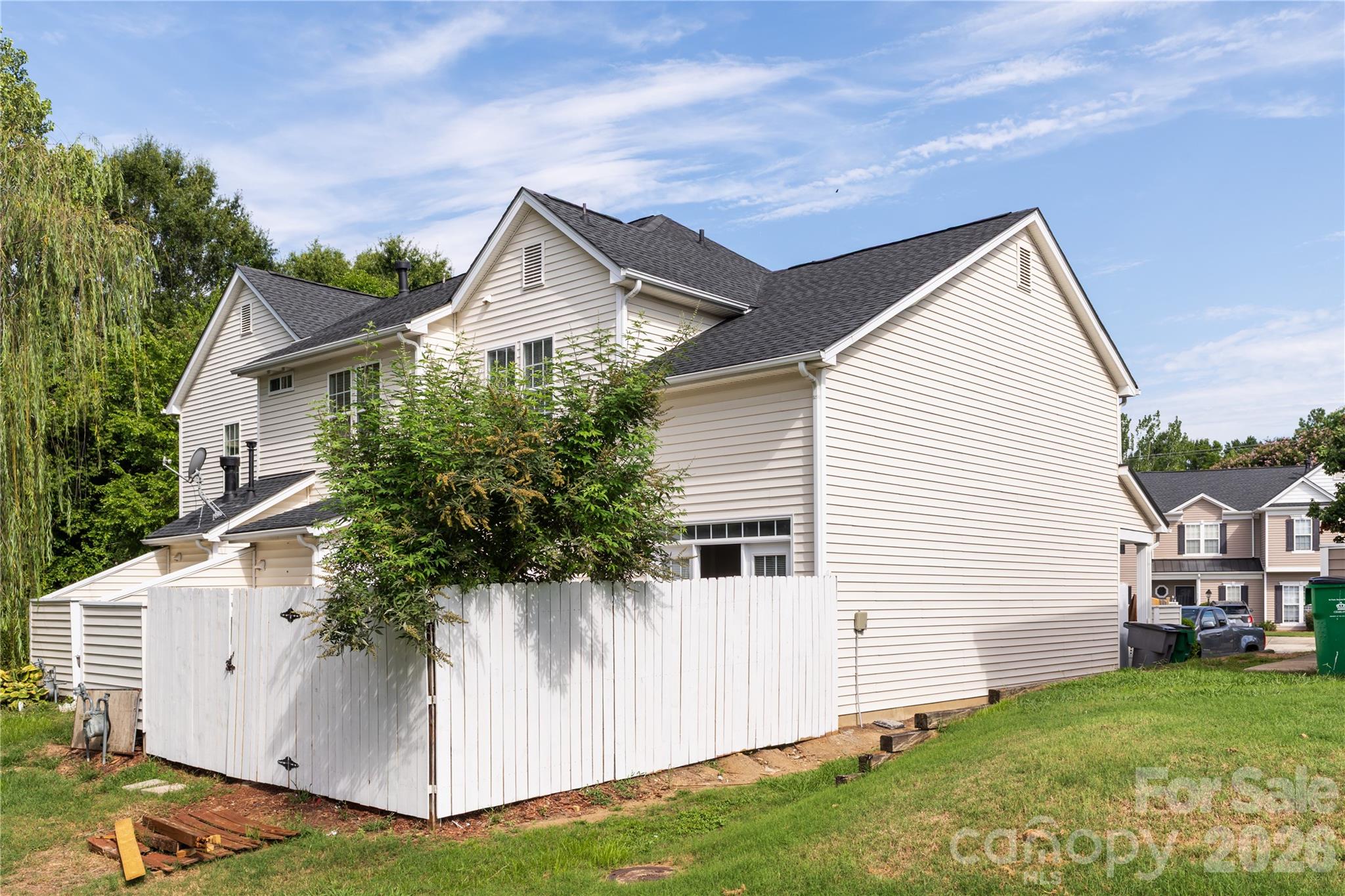 14718 Lions Pride Court — Charlotte