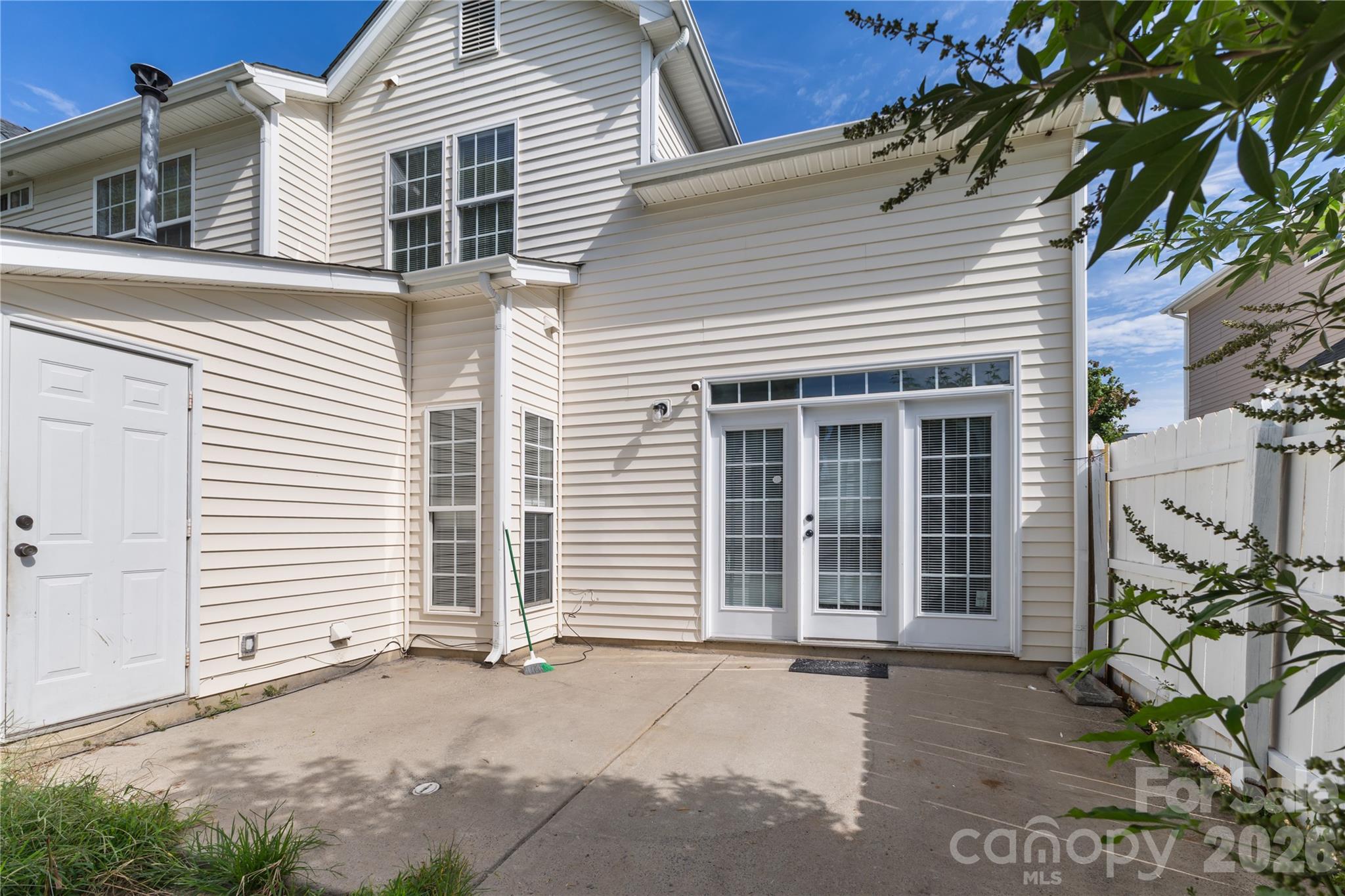 14718 Lions Pride Court — Charlotte
