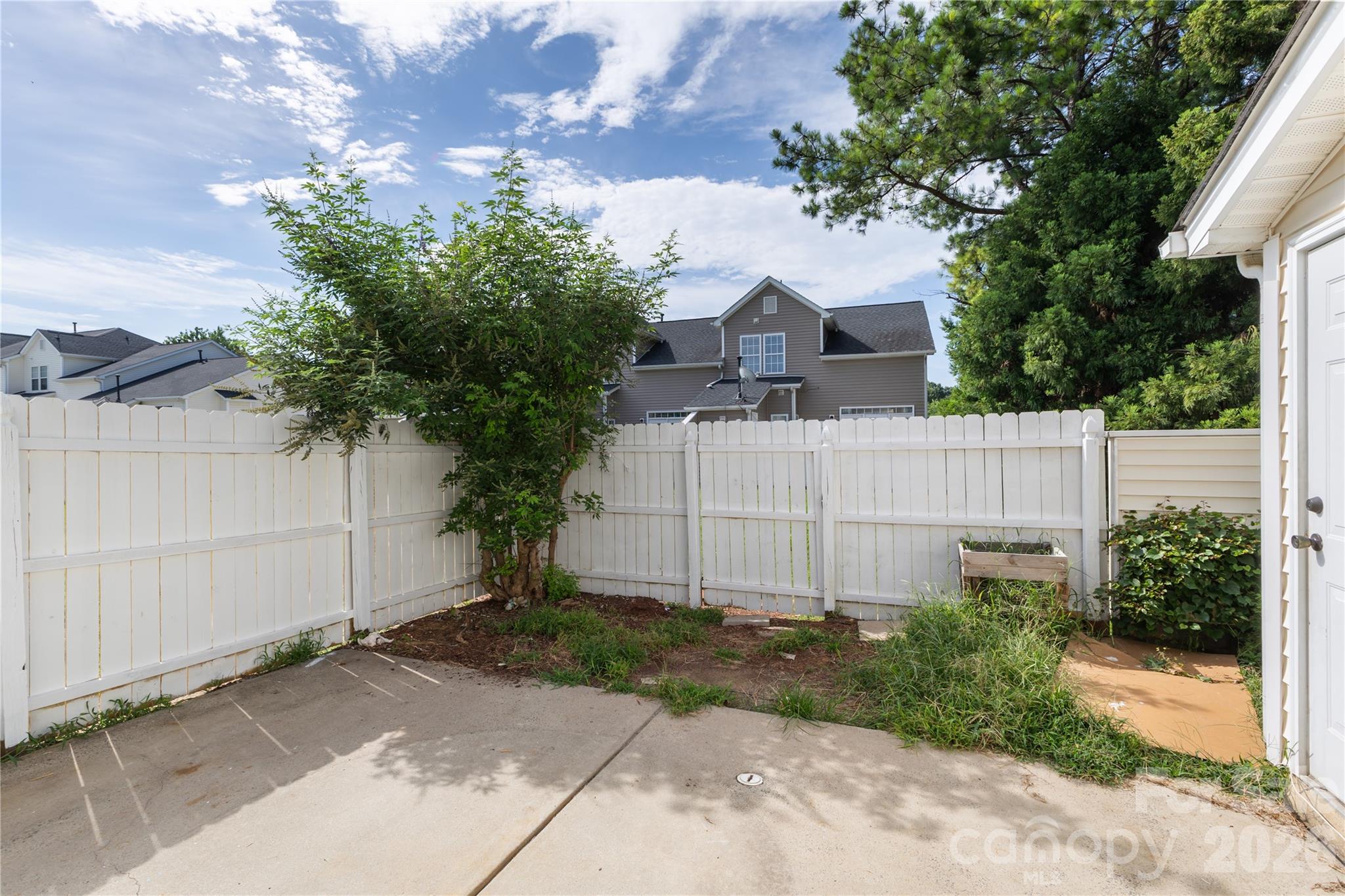 14718 Lions Pride Court — Charlotte