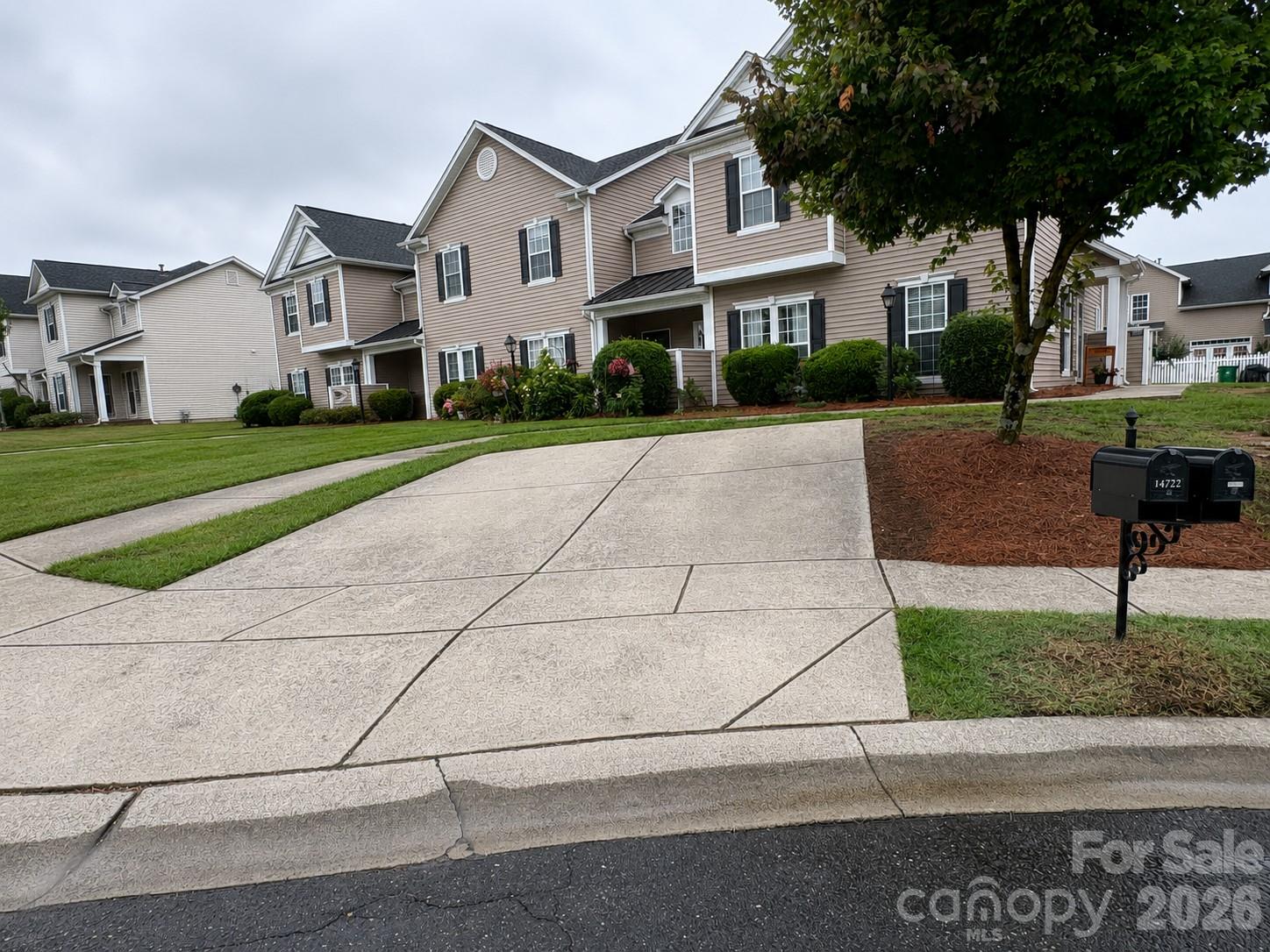 14718 Lions Pride Court — Charlotte