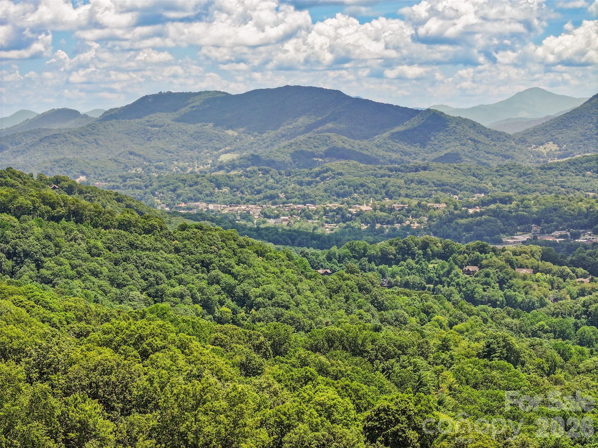 632 Dogwood Trail — Waynesville