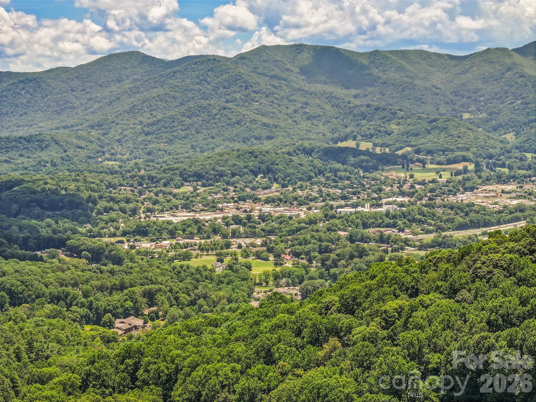 632 Dogwood Trail — Waynesville