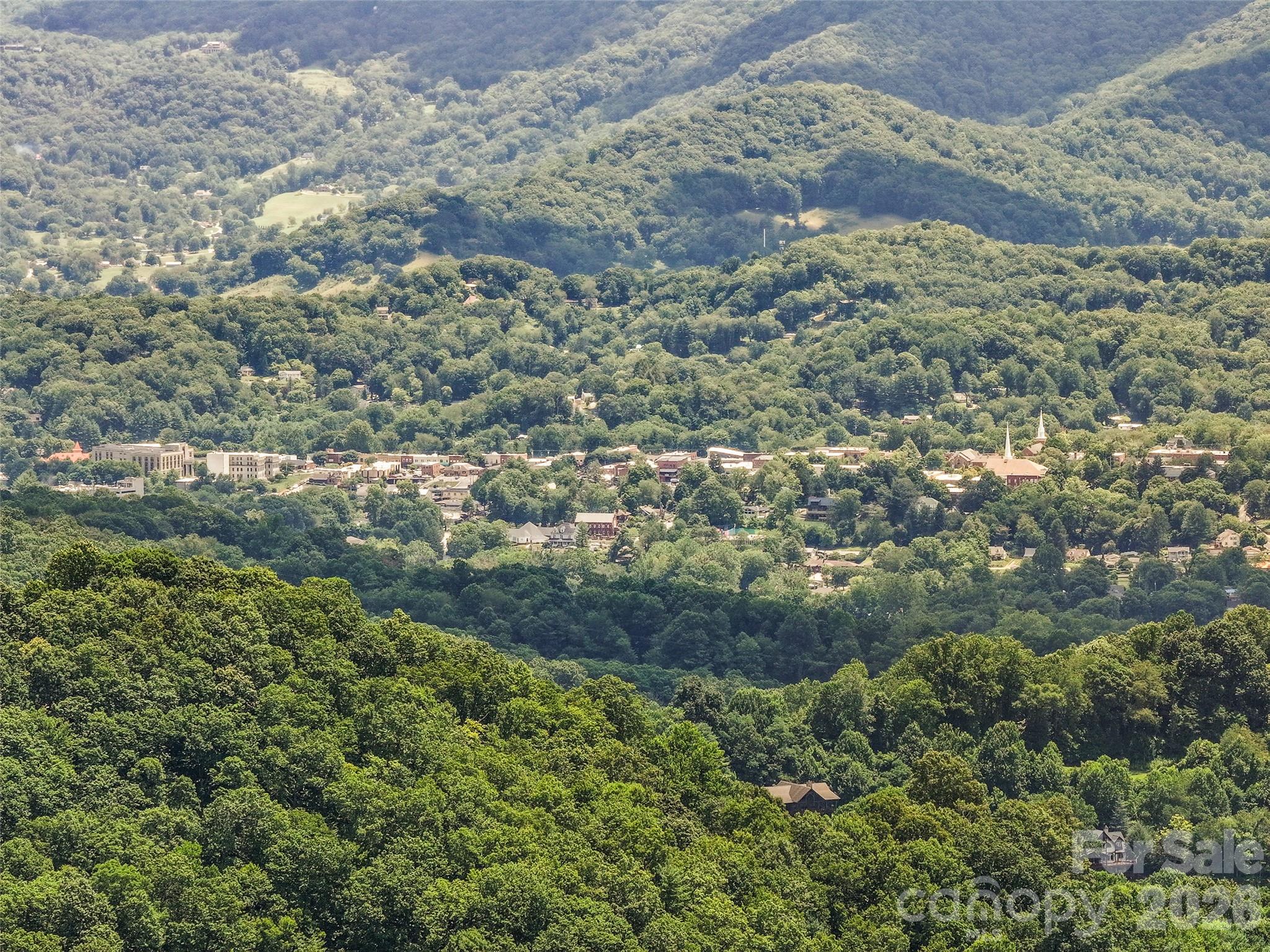 632 Dogwood Trail — Waynesville