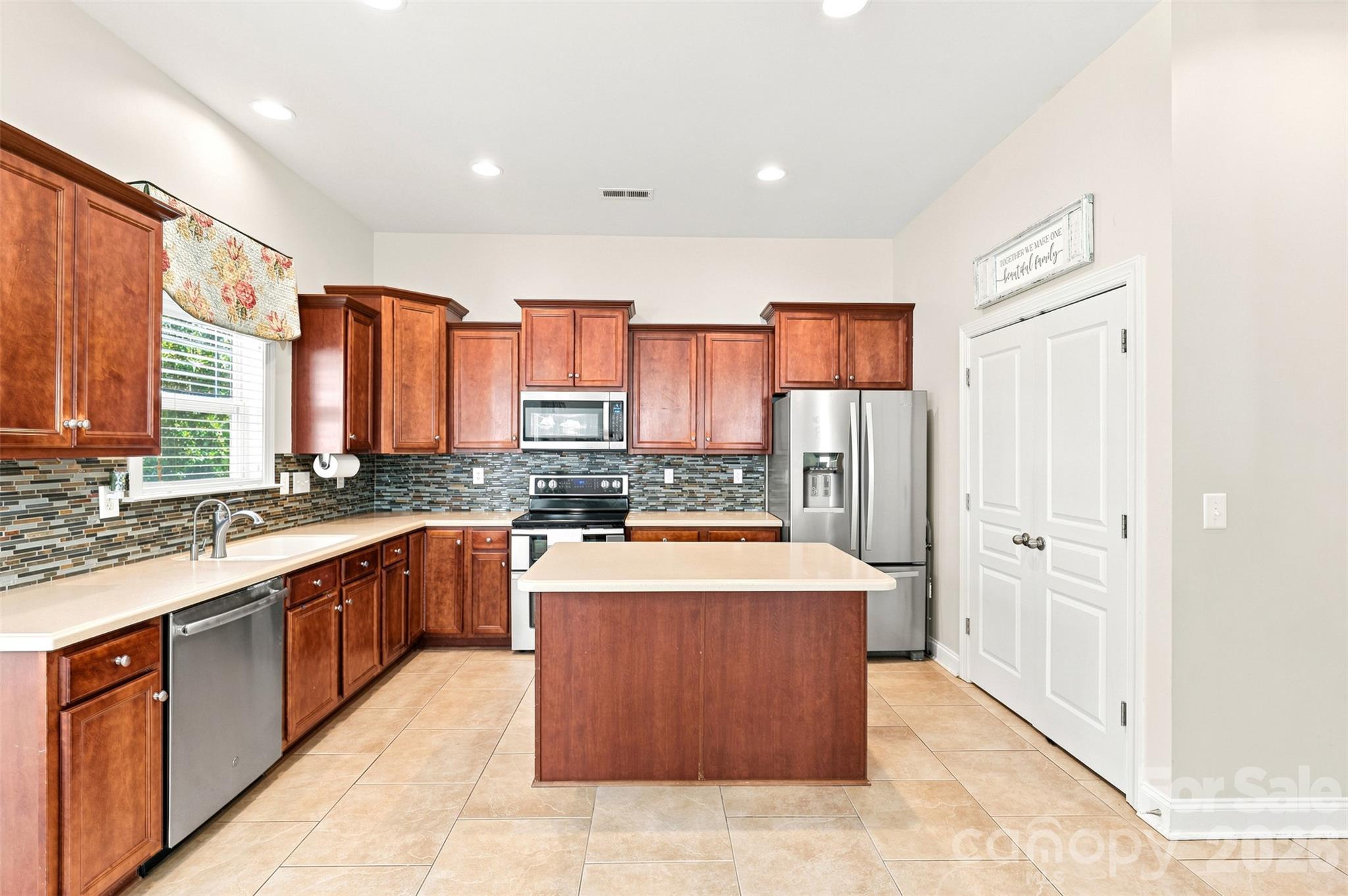 1507 Belmont Stakes Avenue — Indian Trail