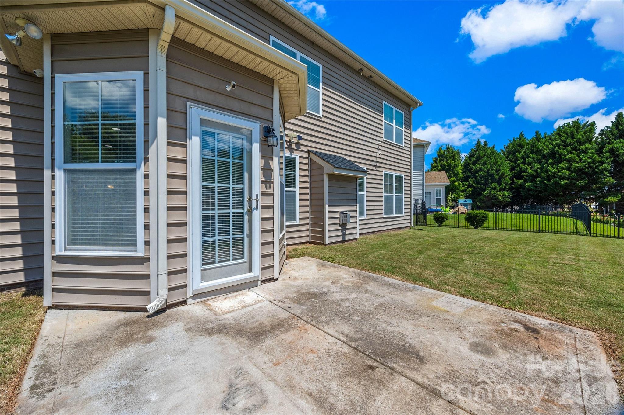 3025 Scottcrest Way — Waxhaw