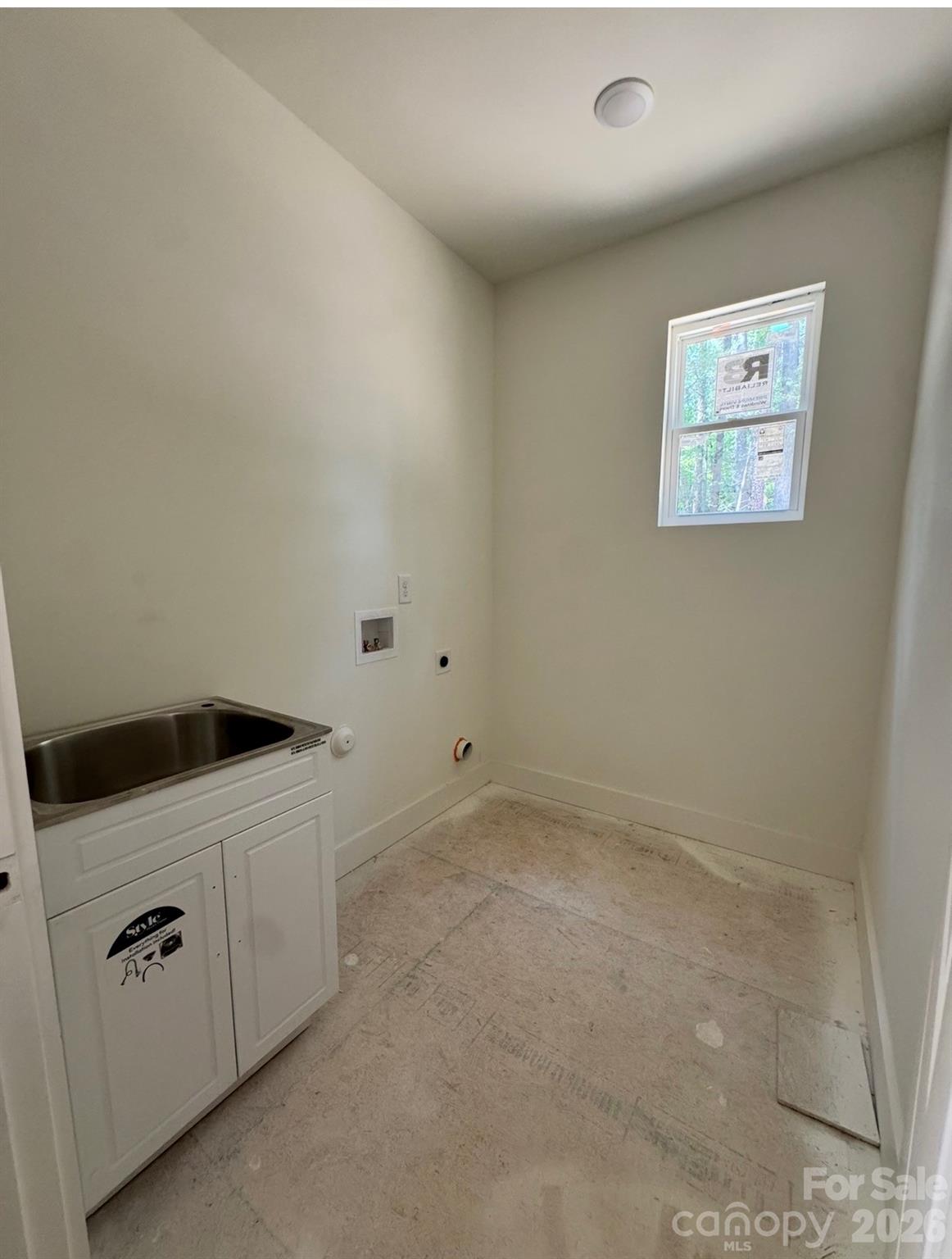 641 Knollwood Circle — Albemarle