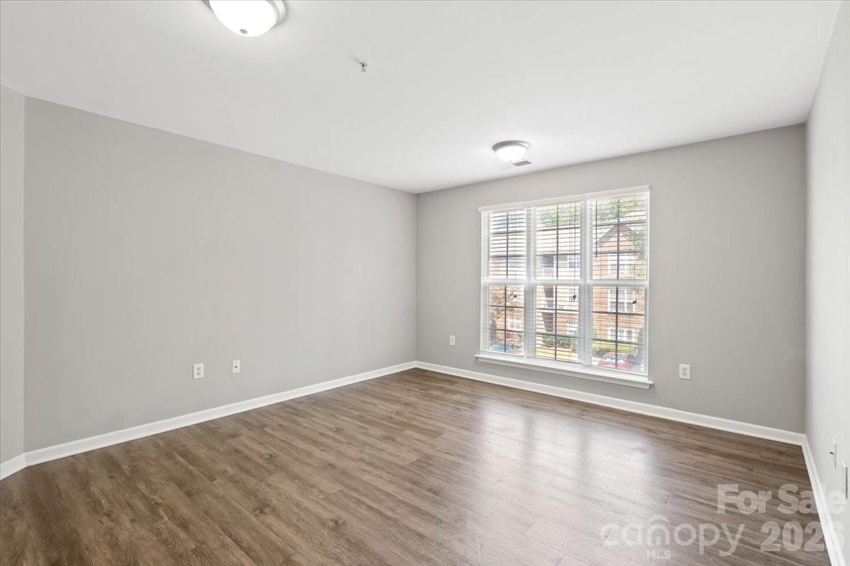 9810 Campus Walk Lane #H — Charlotte