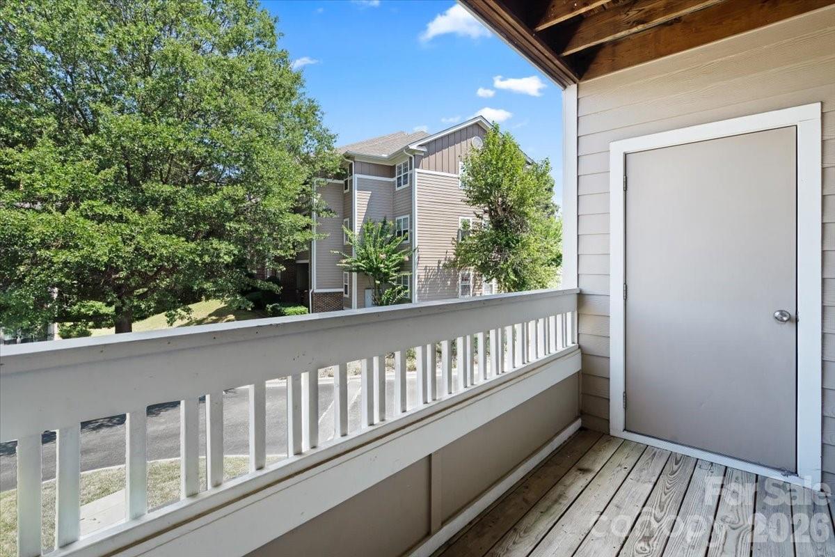9810 Campus Walk Lane #H — Charlotte