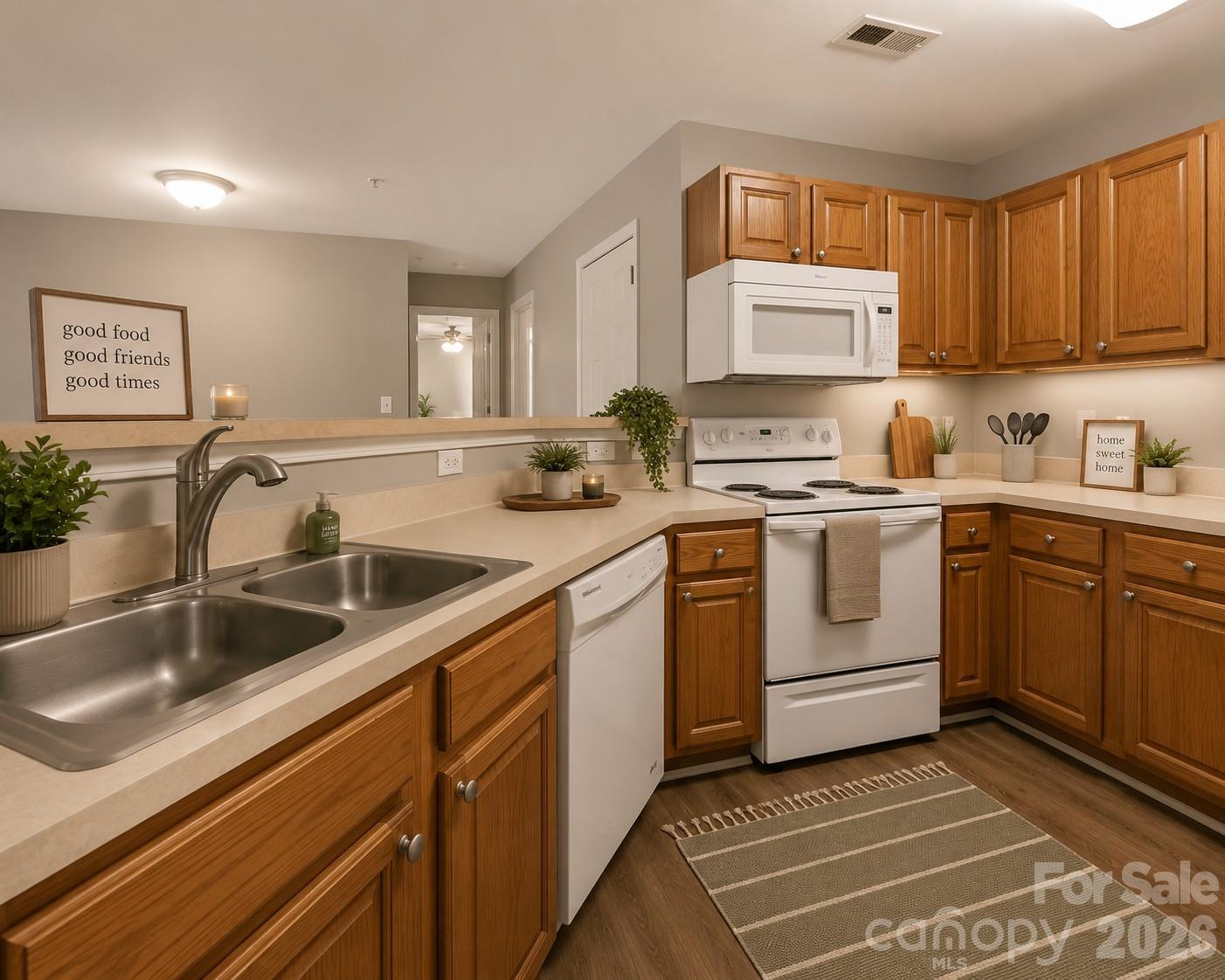 9810 Campus Walk Lane #H — Charlotte