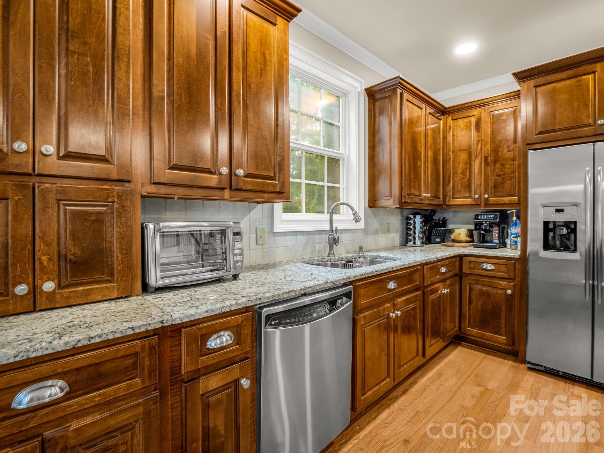 45 Brown Bear Ridge Trail — Zirconia