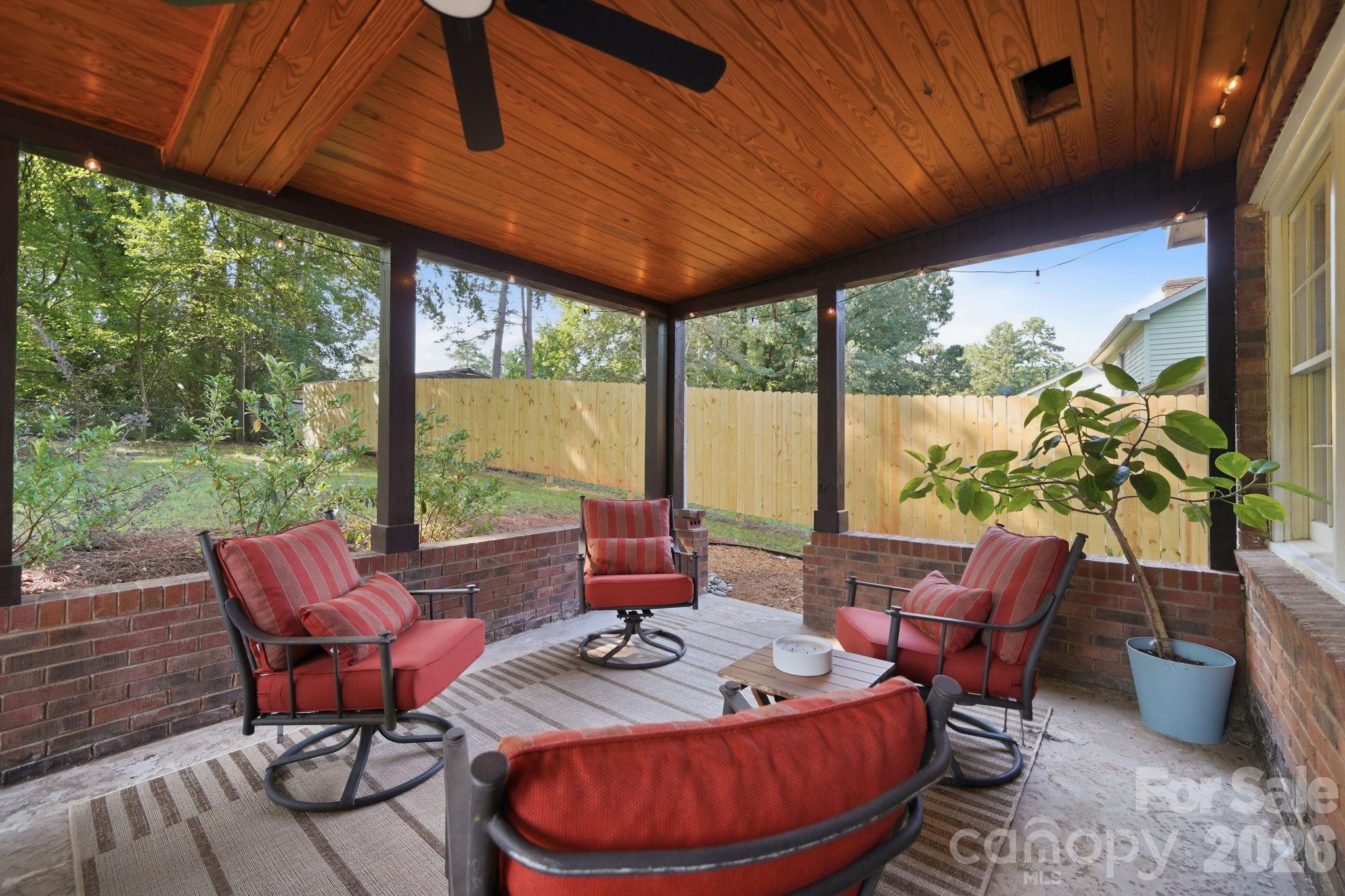 5407 Autumn End Circle — Charlotte