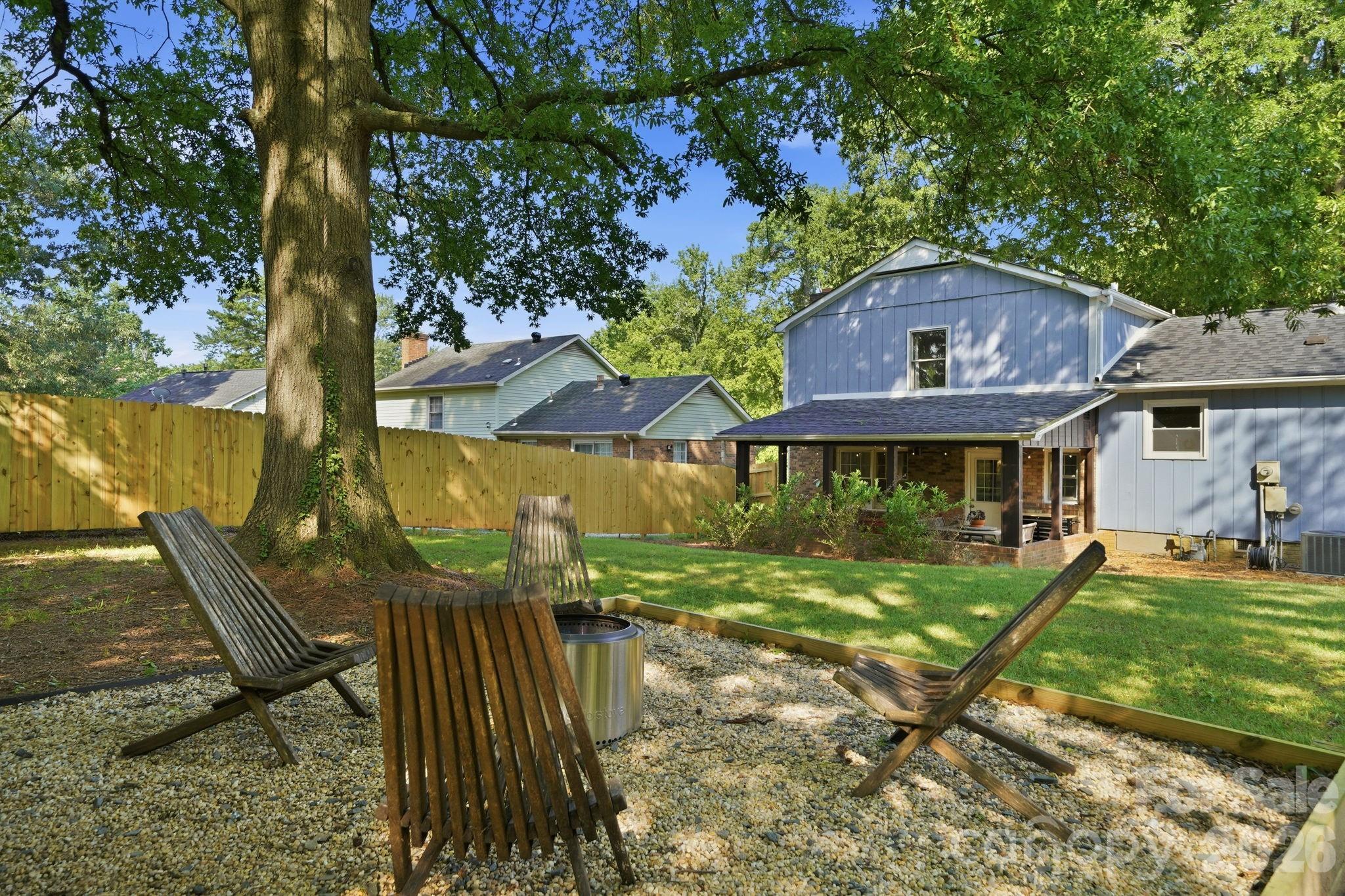 5407 Autumn End Circle — Charlotte