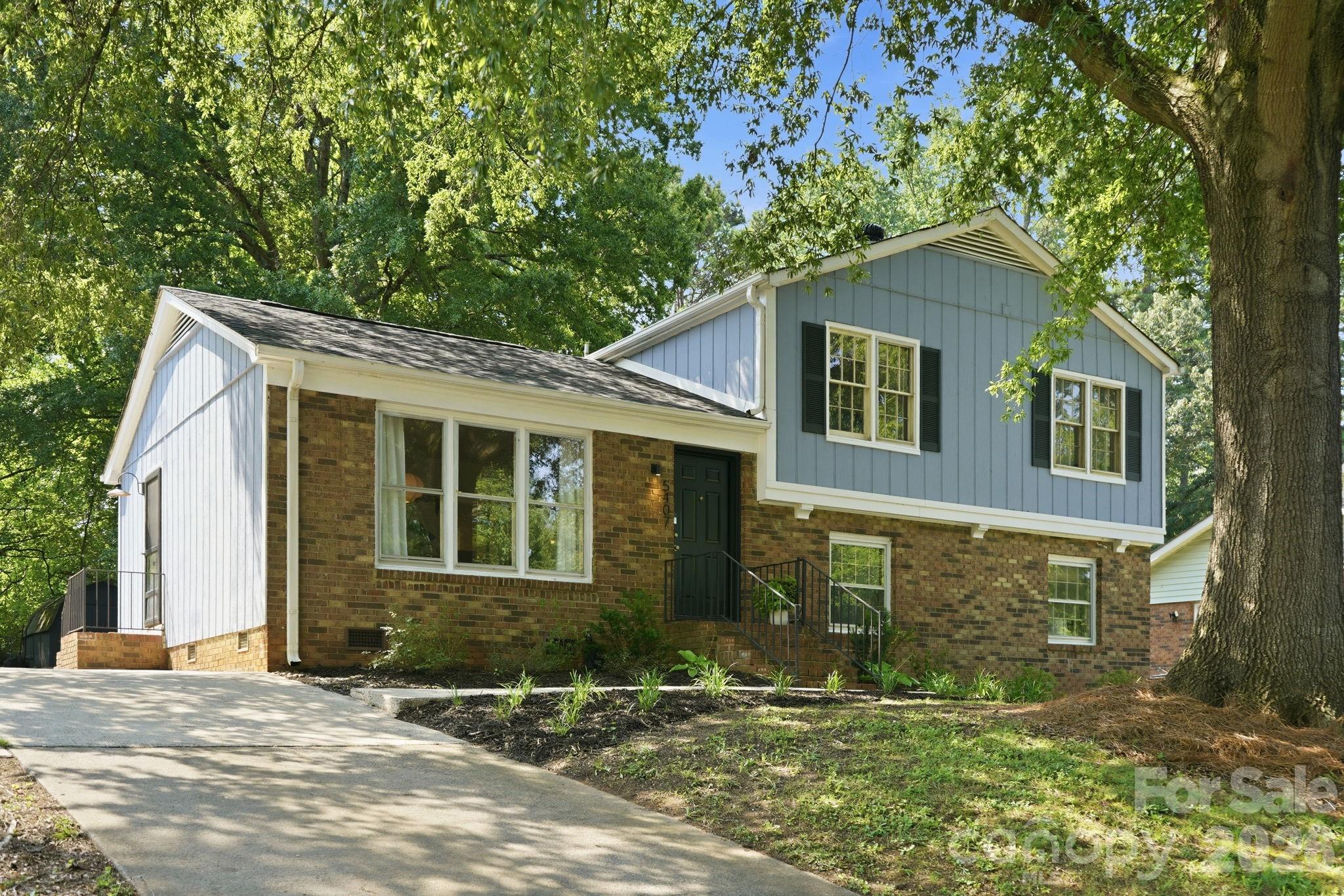 5407 Autumn End Circle — Charlotte