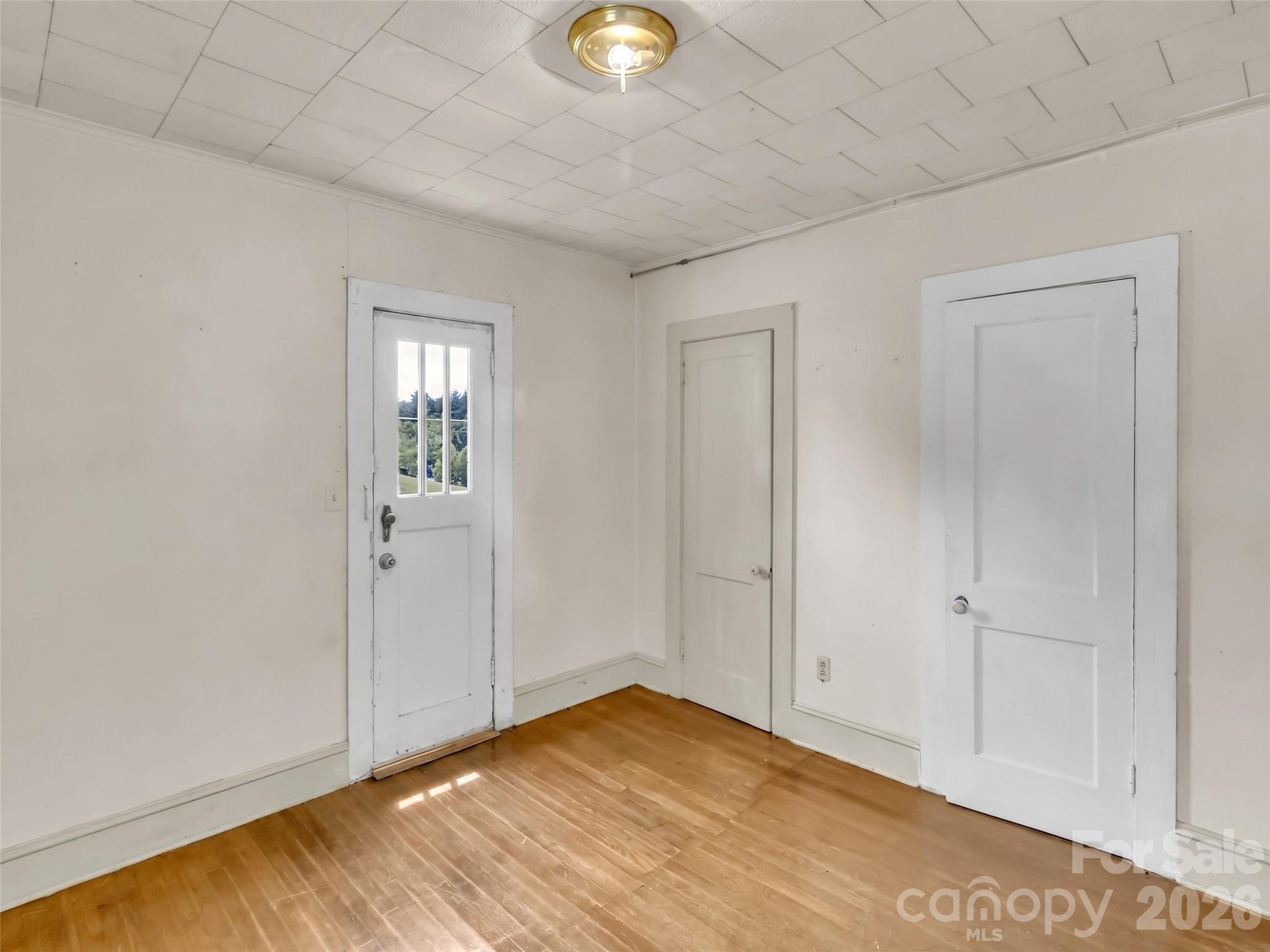 1114 Old Clyde Road — Clyde