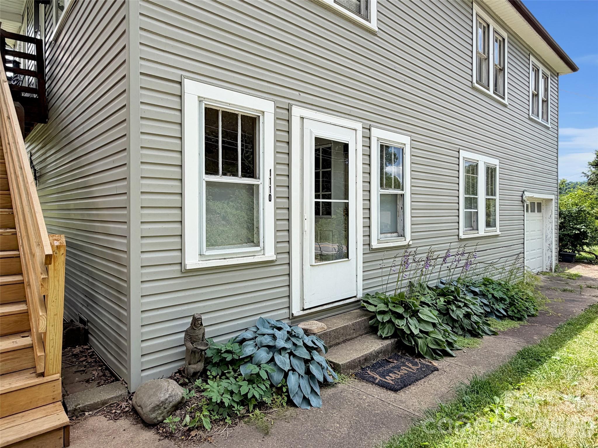 1114 Old Clyde Road — Clyde