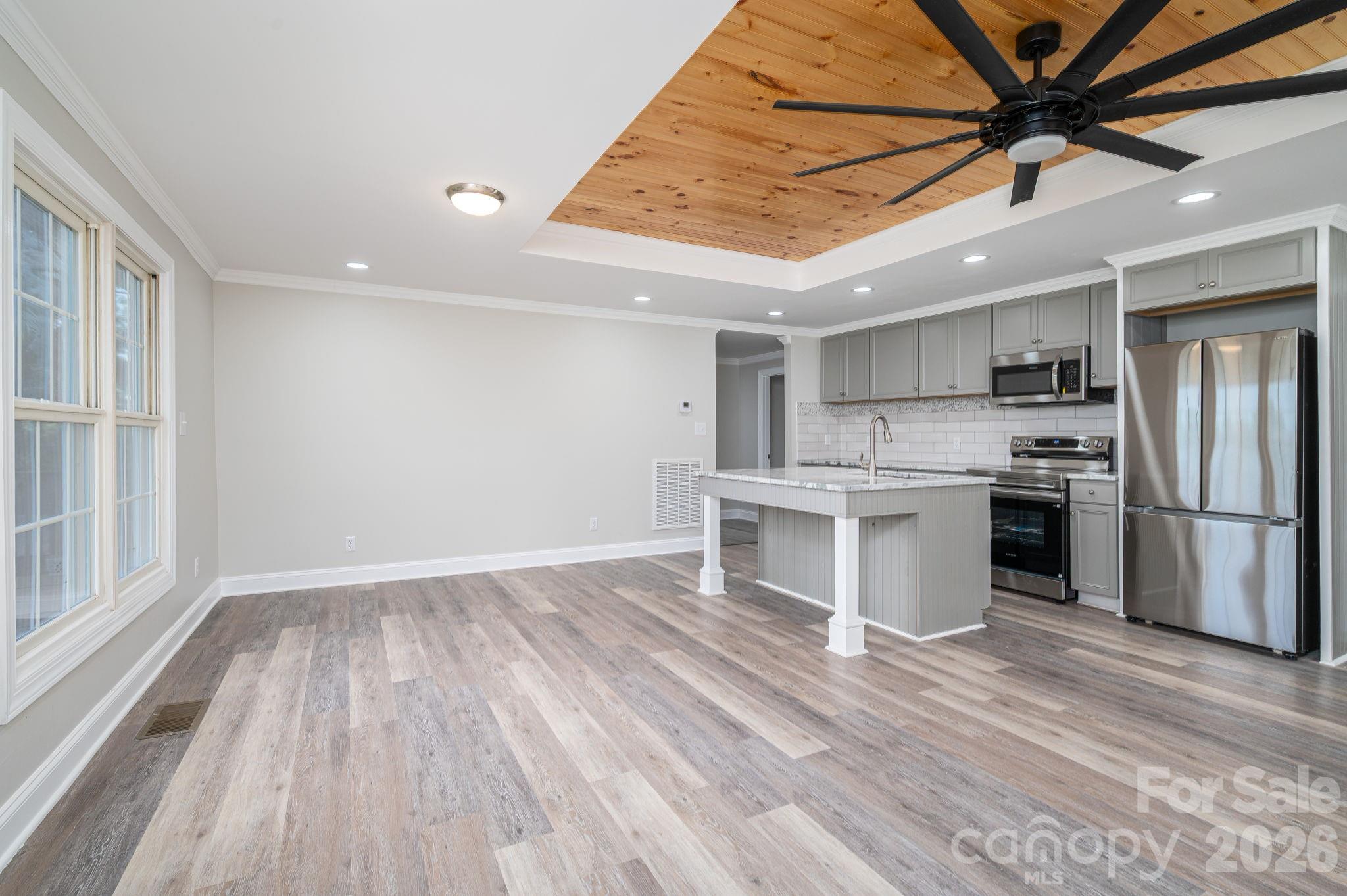 1719 S Lafayette Street — Shelby