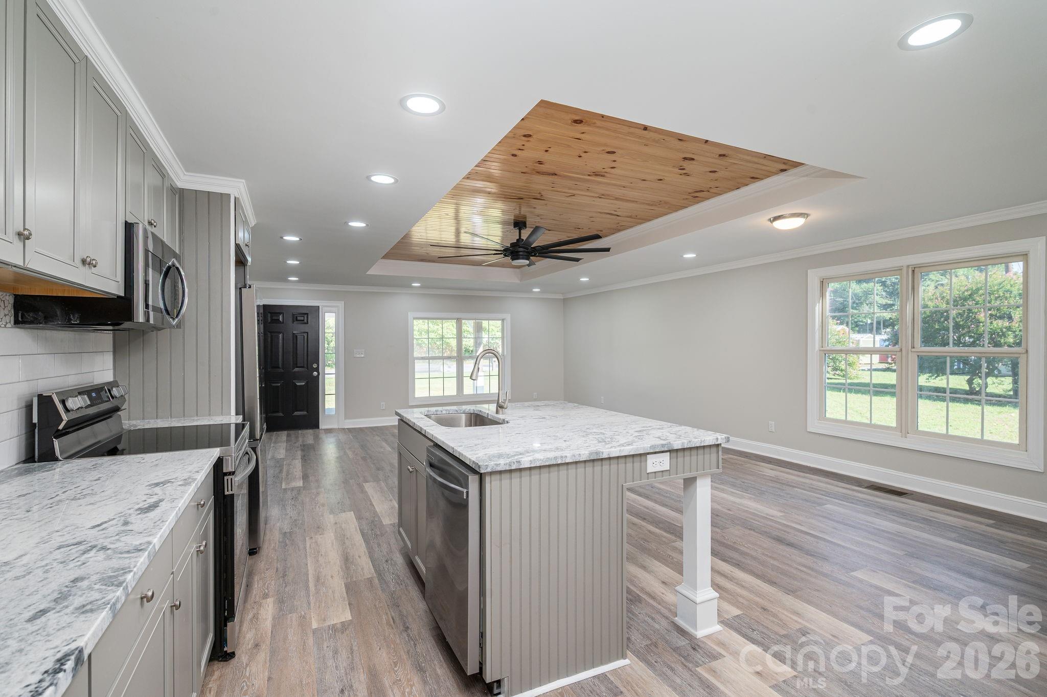 1719 S Lafayette Street — Shelby