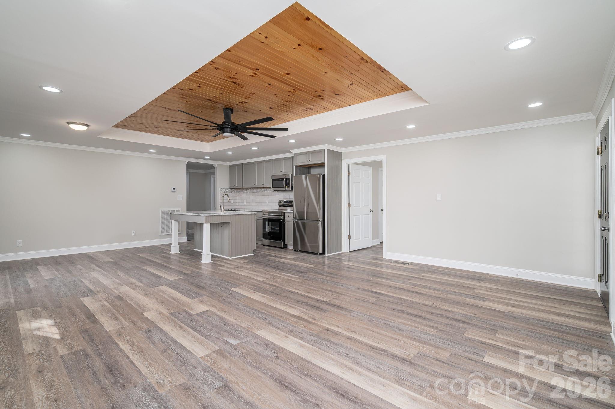 1719 S Lafayette Street — Shelby