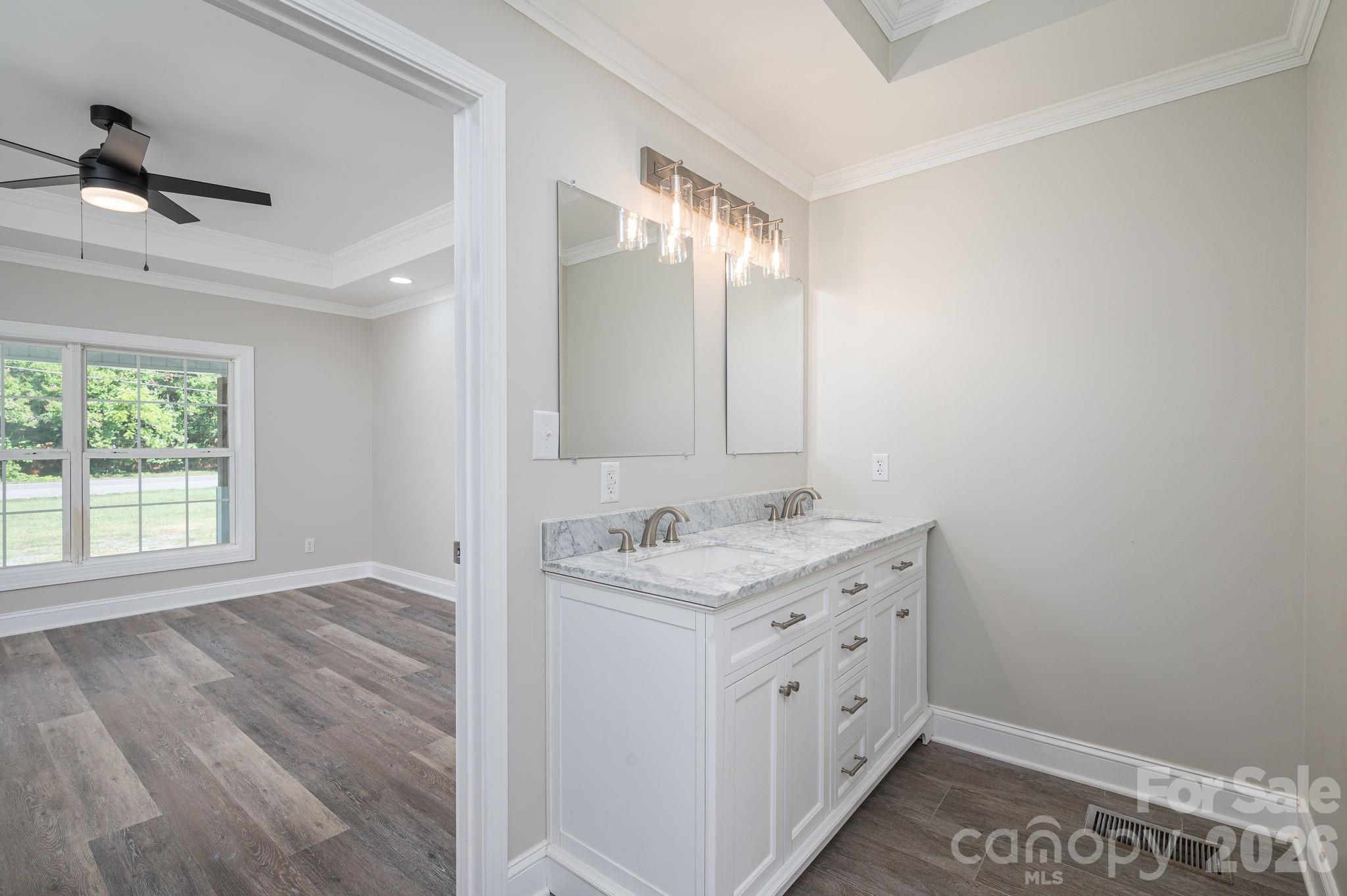 1719 S Lafayette Street — Shelby