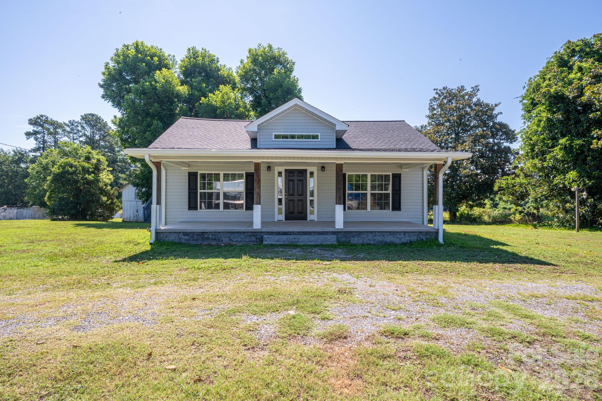 1719 S Lafayette Street — Shelby