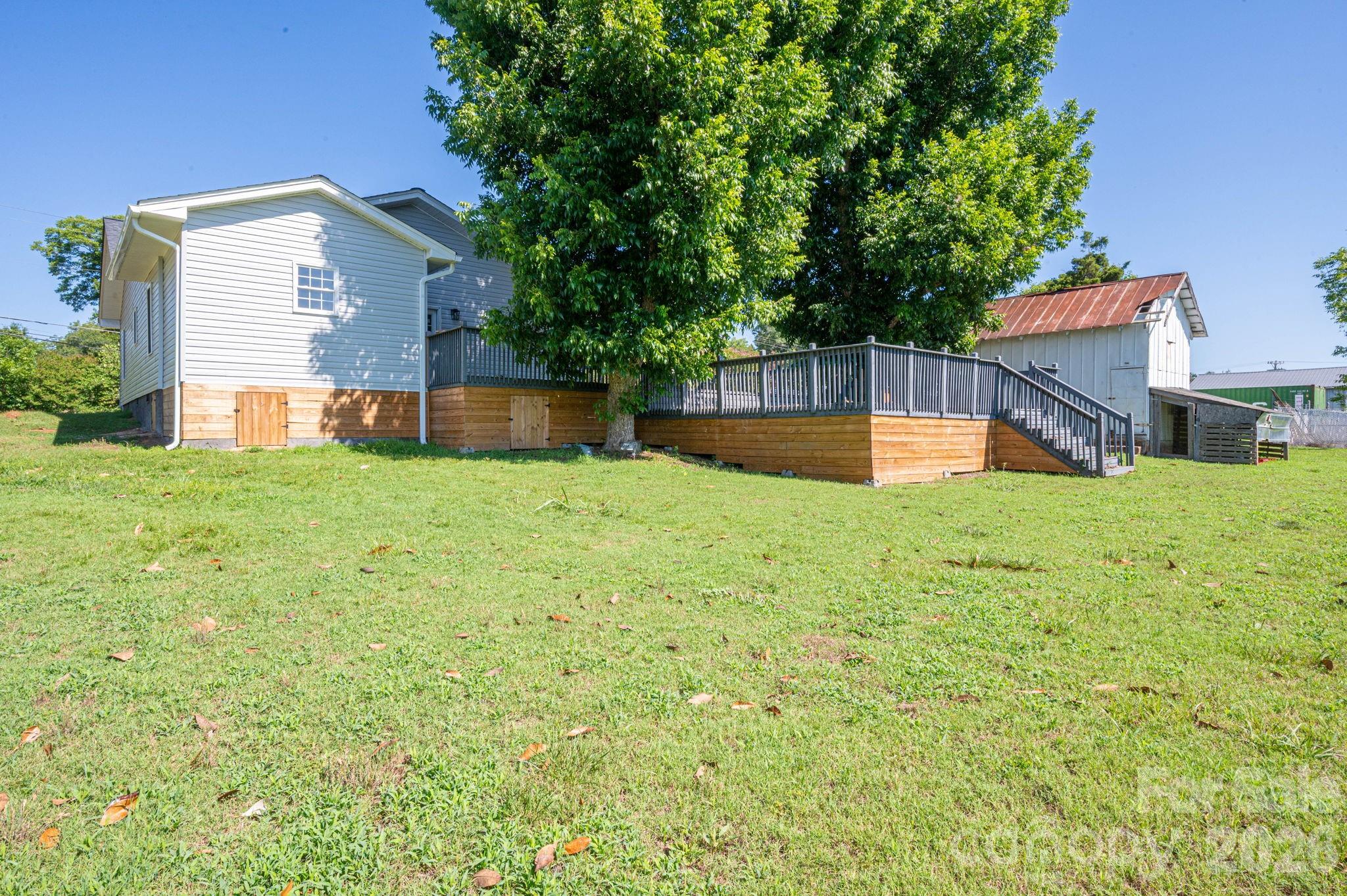 1719 S Lafayette Street — Shelby
