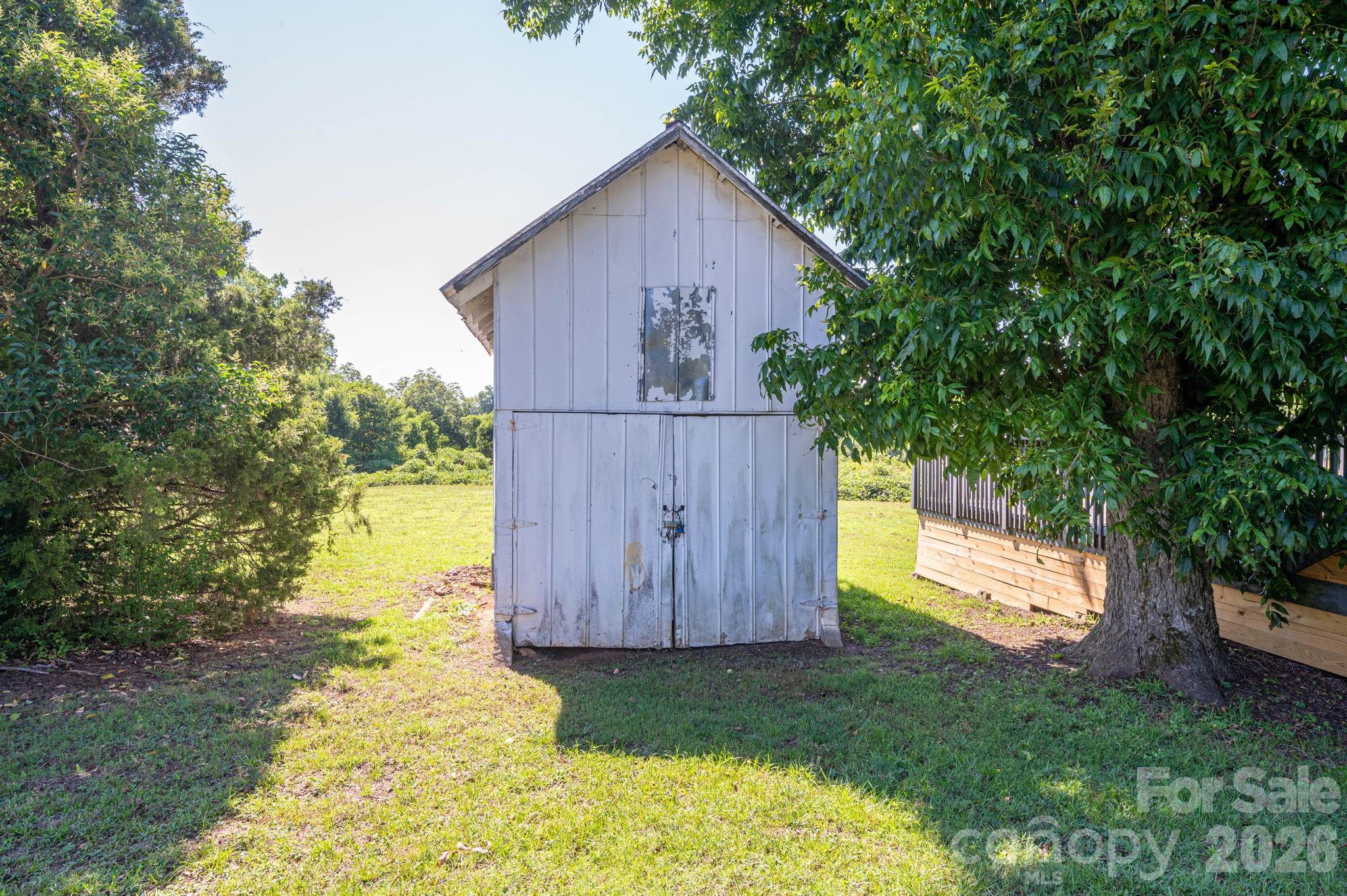 1719 S Lafayette Street — Shelby