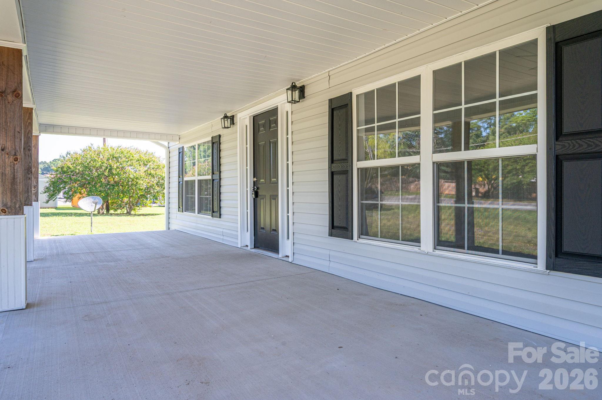 1719 S Lafayette Street — Shelby