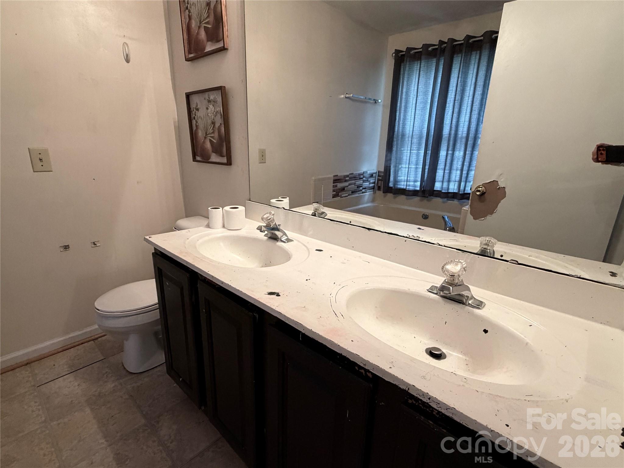 1202 Gretna Green Drive — Charlotte