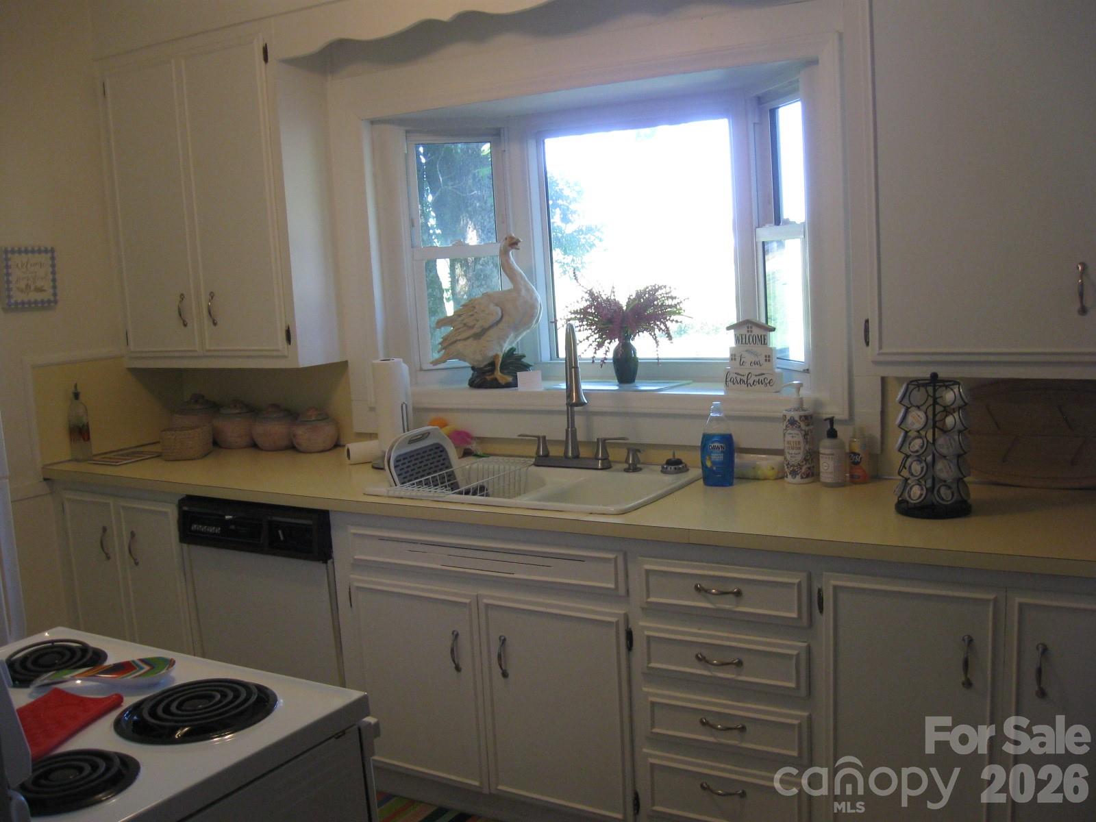 3817 hartland Road — Lenoir