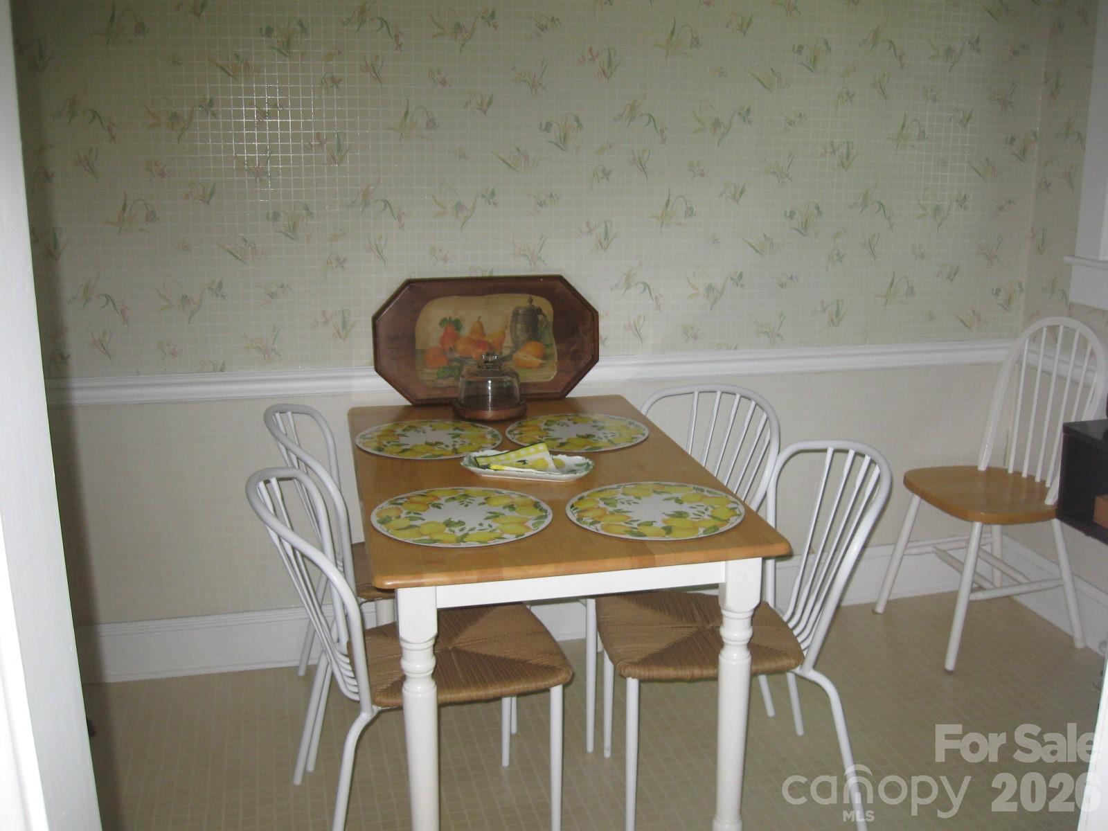 3817 hartland Road — Lenoir