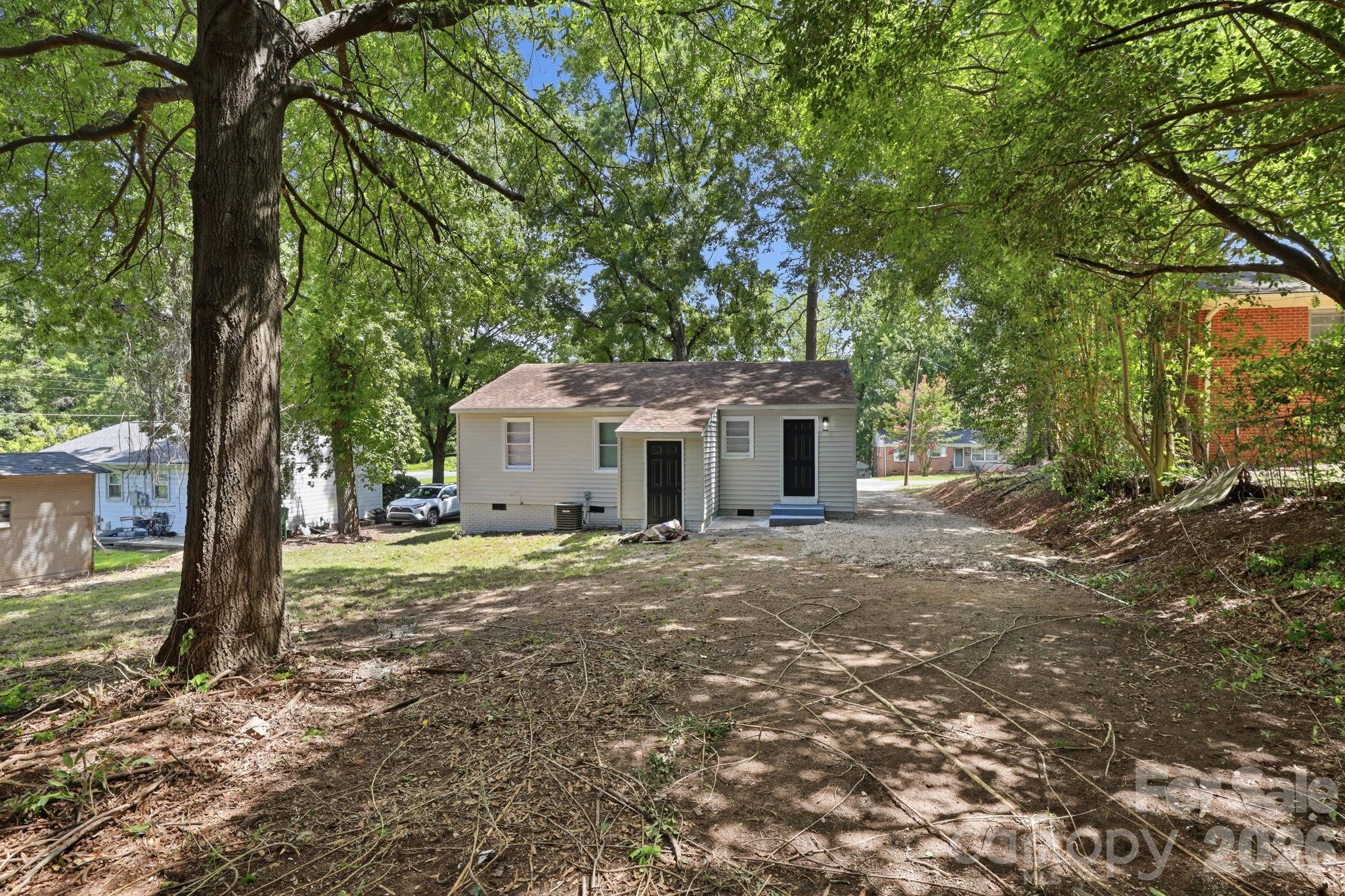 3708 Carlyle Drive — Charlotte