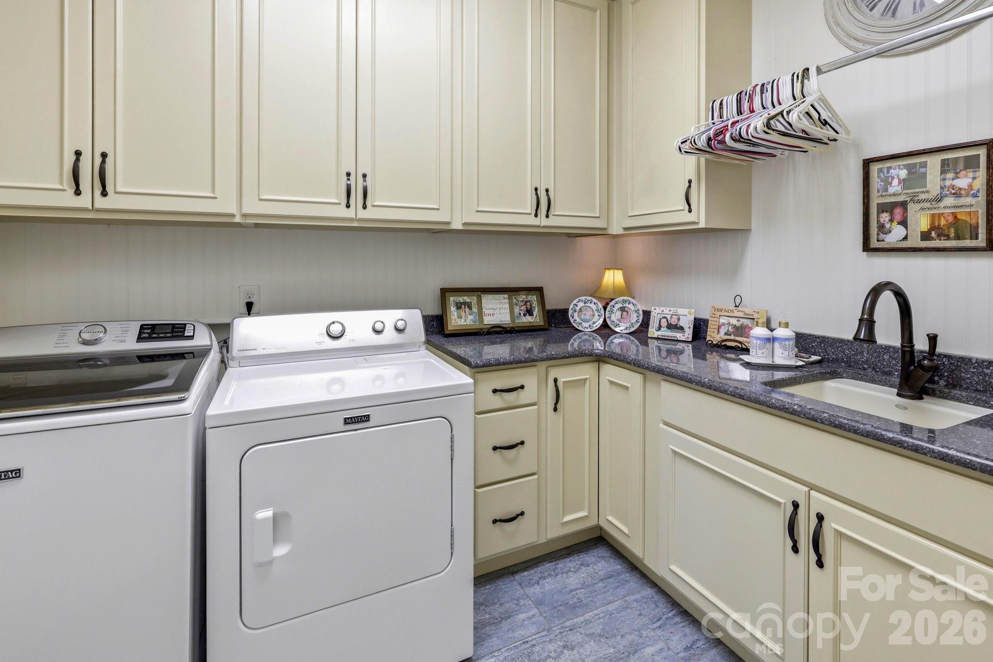 1109 Morningstar Lake Road — Forest City