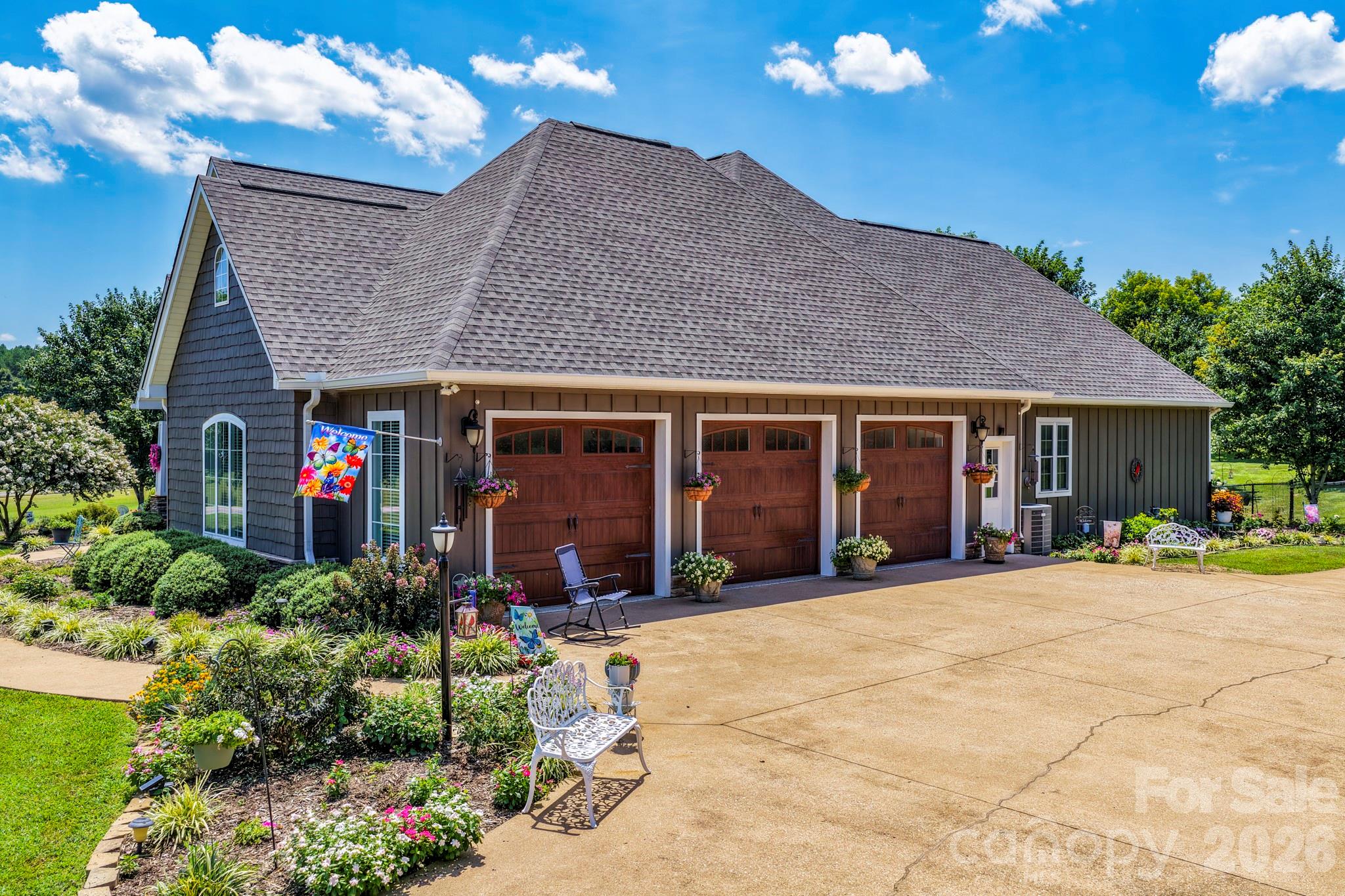 1109 Morningstar Lake Road — Forest City