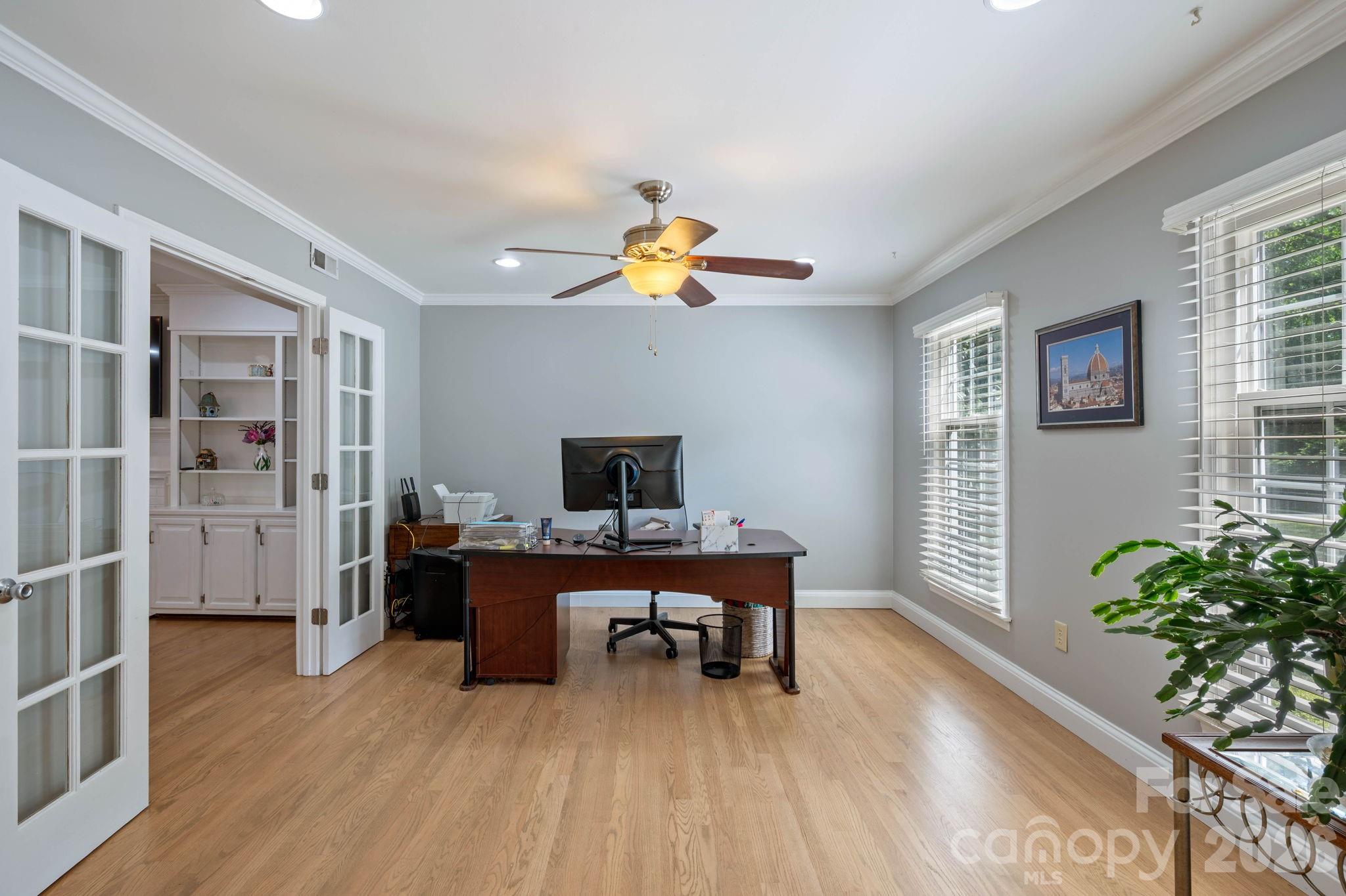 200 35th Avenue NW — Hickory